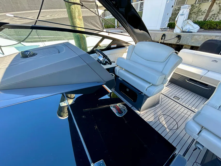 Boat thumbnail 30