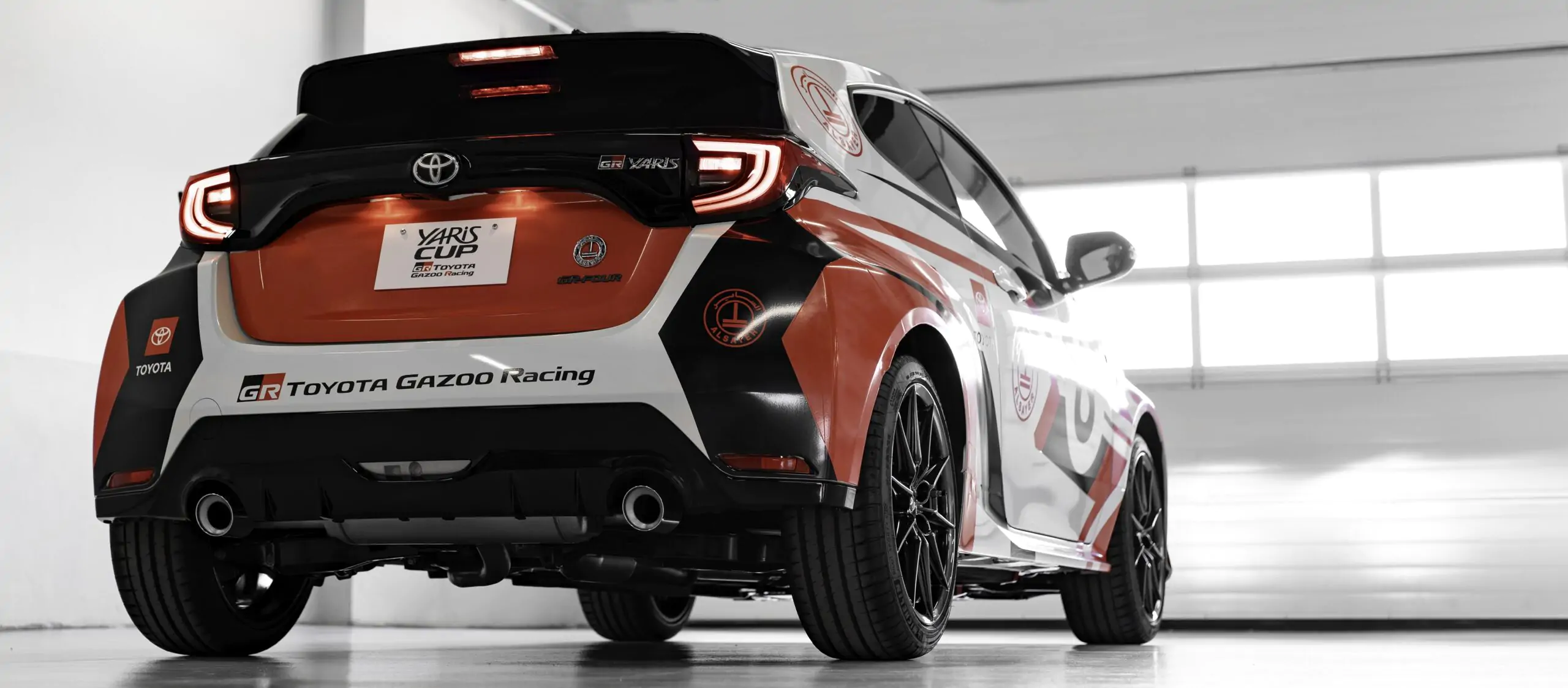 Man wearing VR glasses