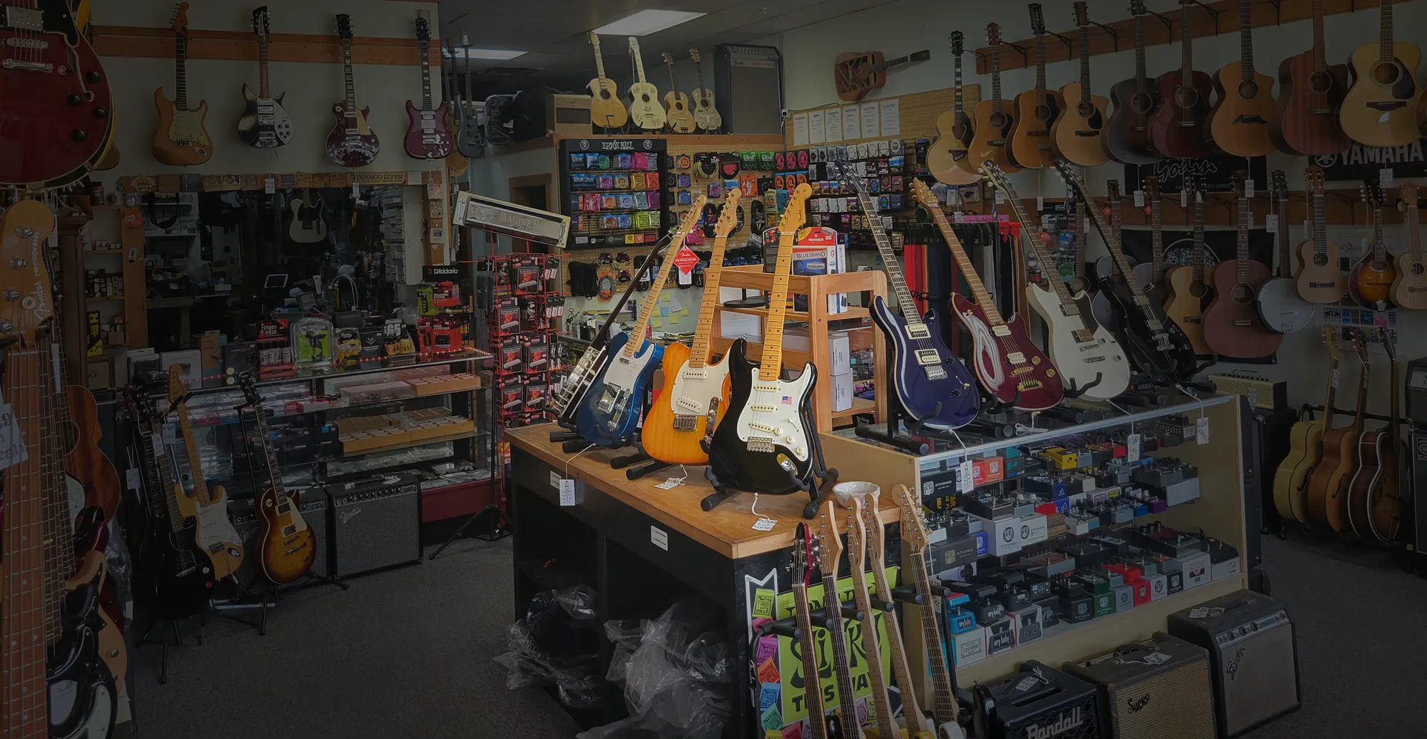 Gary's Guitars-Products