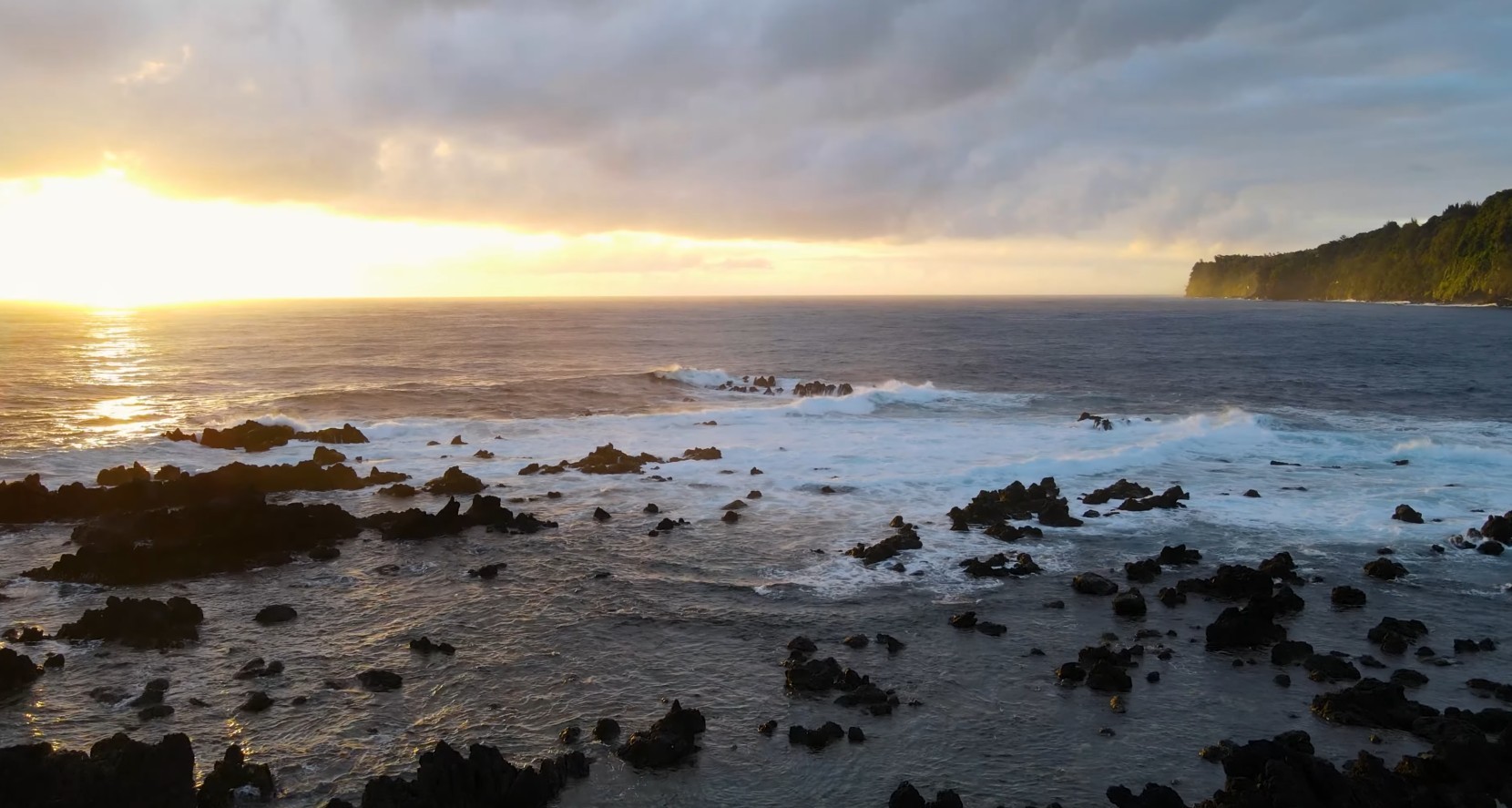 	 Laupahoehoe Point Beach Park Sunrise
