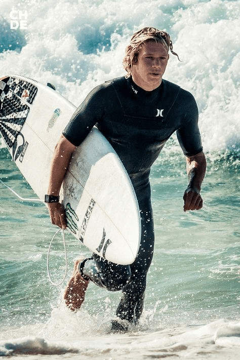 surfer persona image