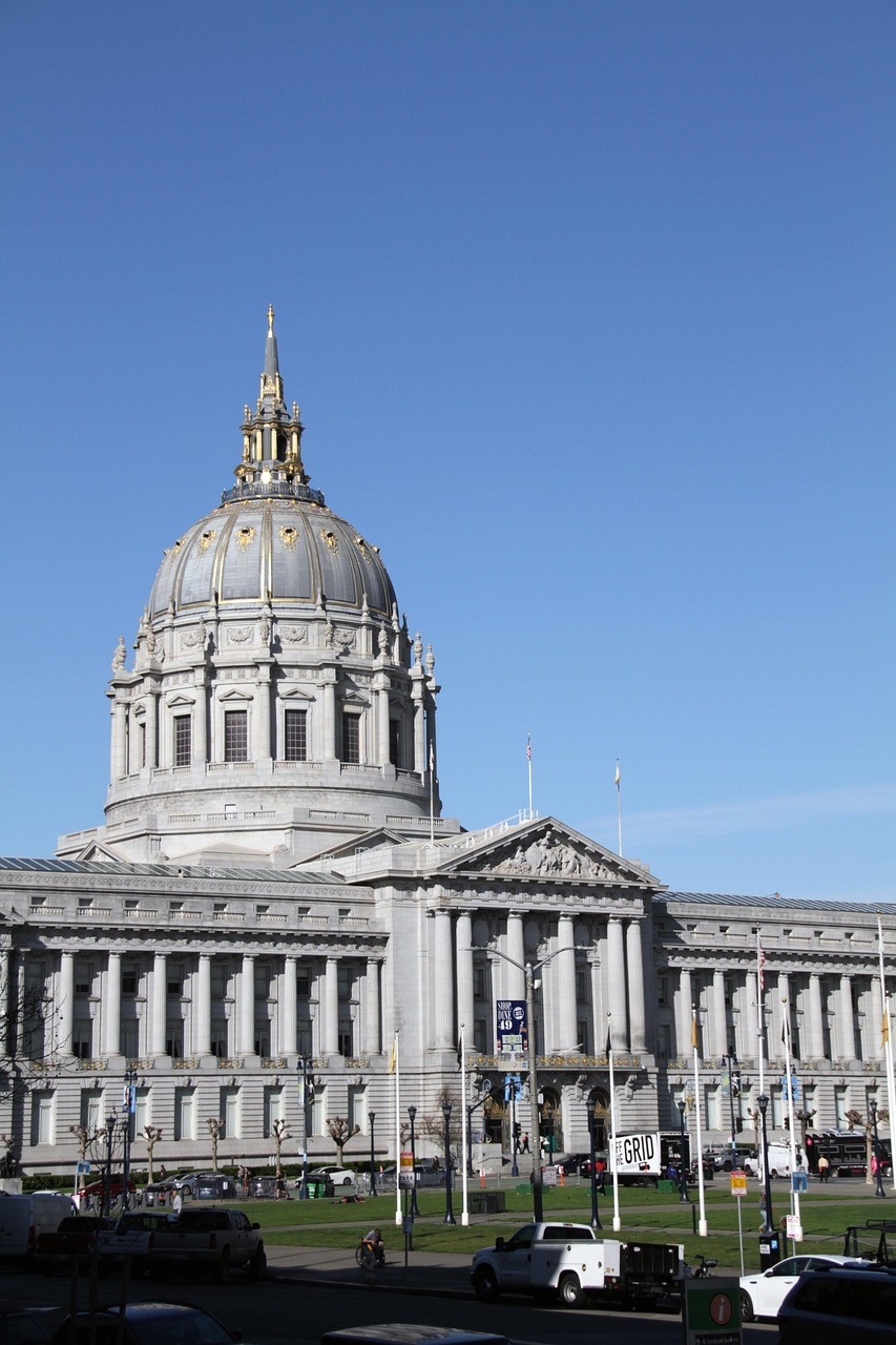 san-francisco,-city-hall,-dome,-landmark,-architecture,-downtown - monicavolpin (pixabay)