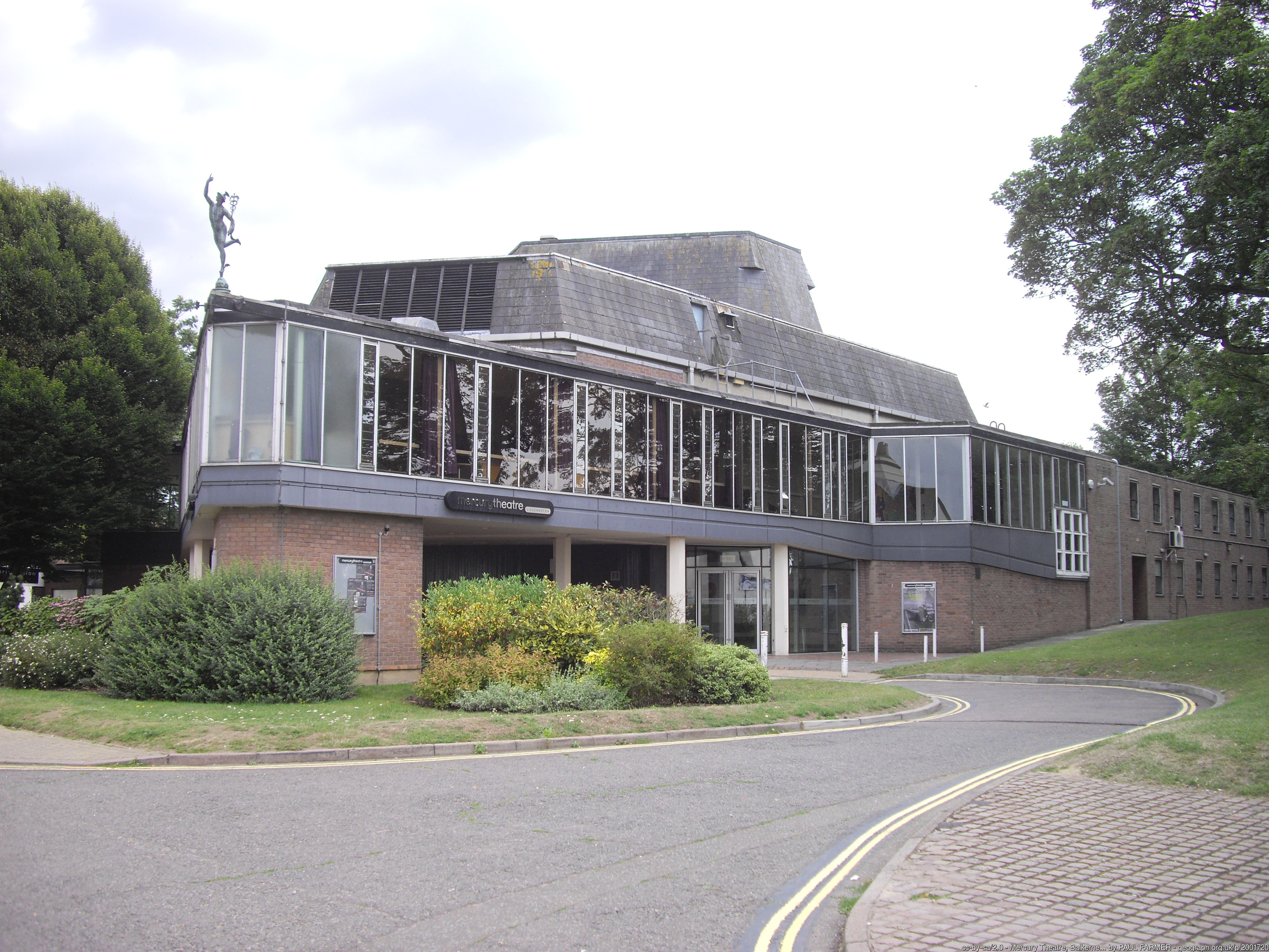 brown concrete cathedral