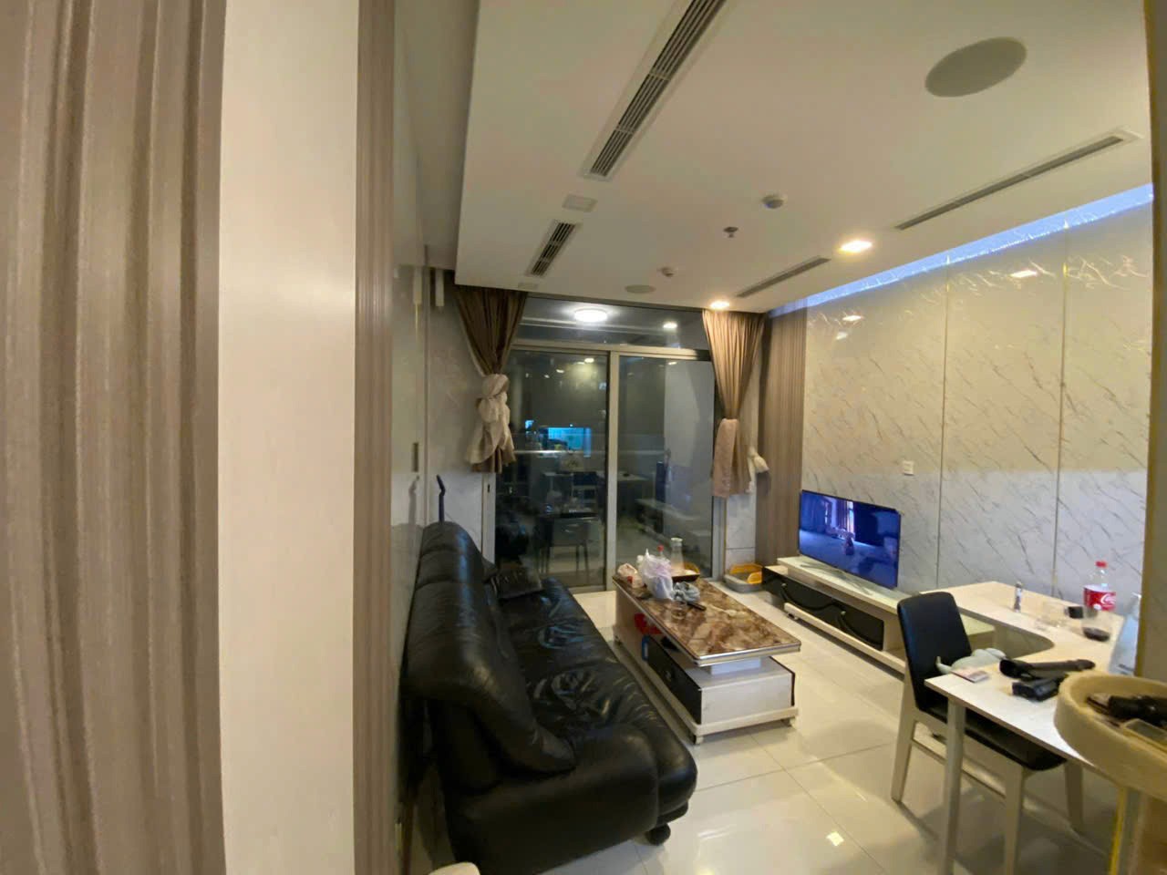 Phòng khách thiết kế hiện đại