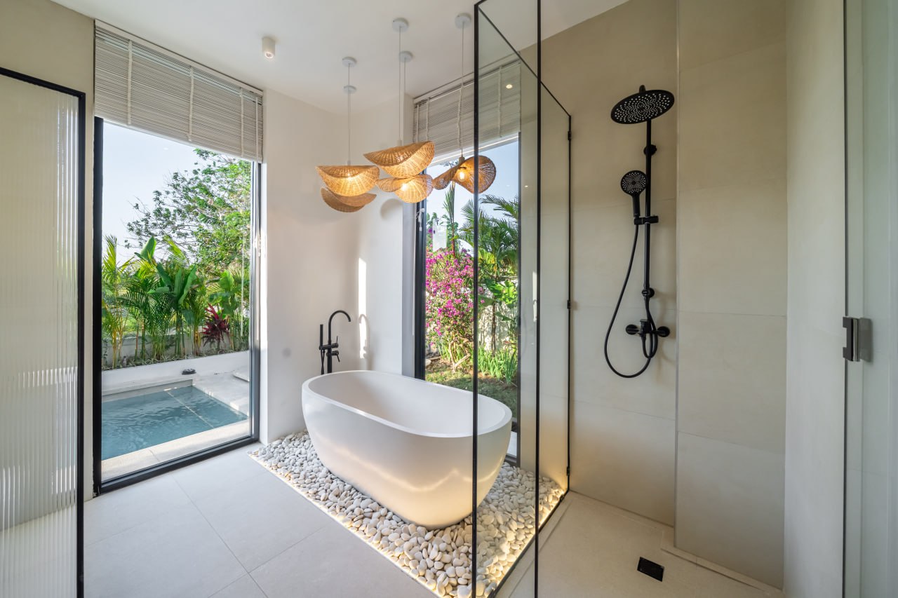 A completed 3-bedroom luxury villa in Ungasan, Bukit, located within a residential complex with 5-star hotel-style infrastructure