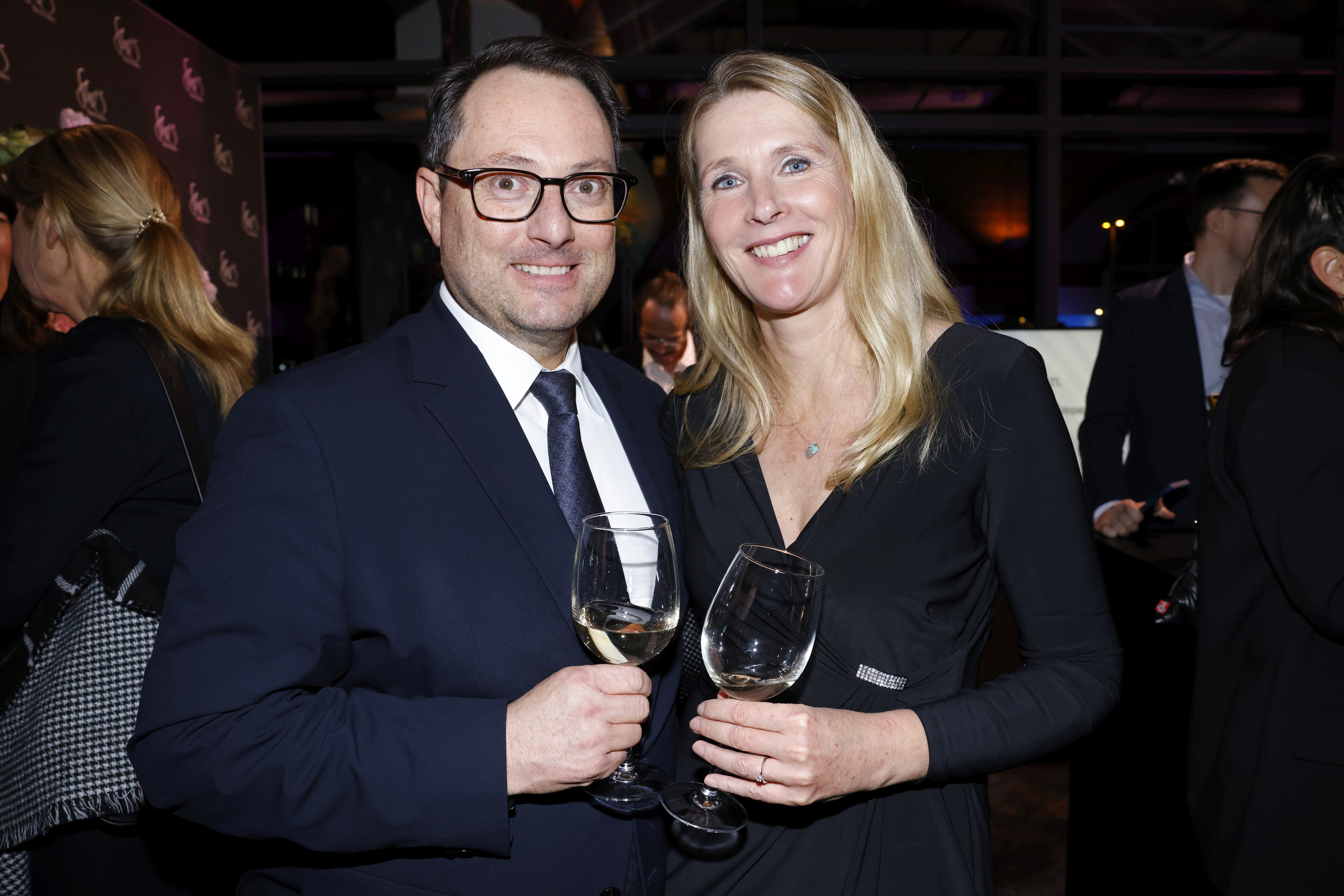 Eric Bussert (HanseMerkur) mit Claudia Schriver