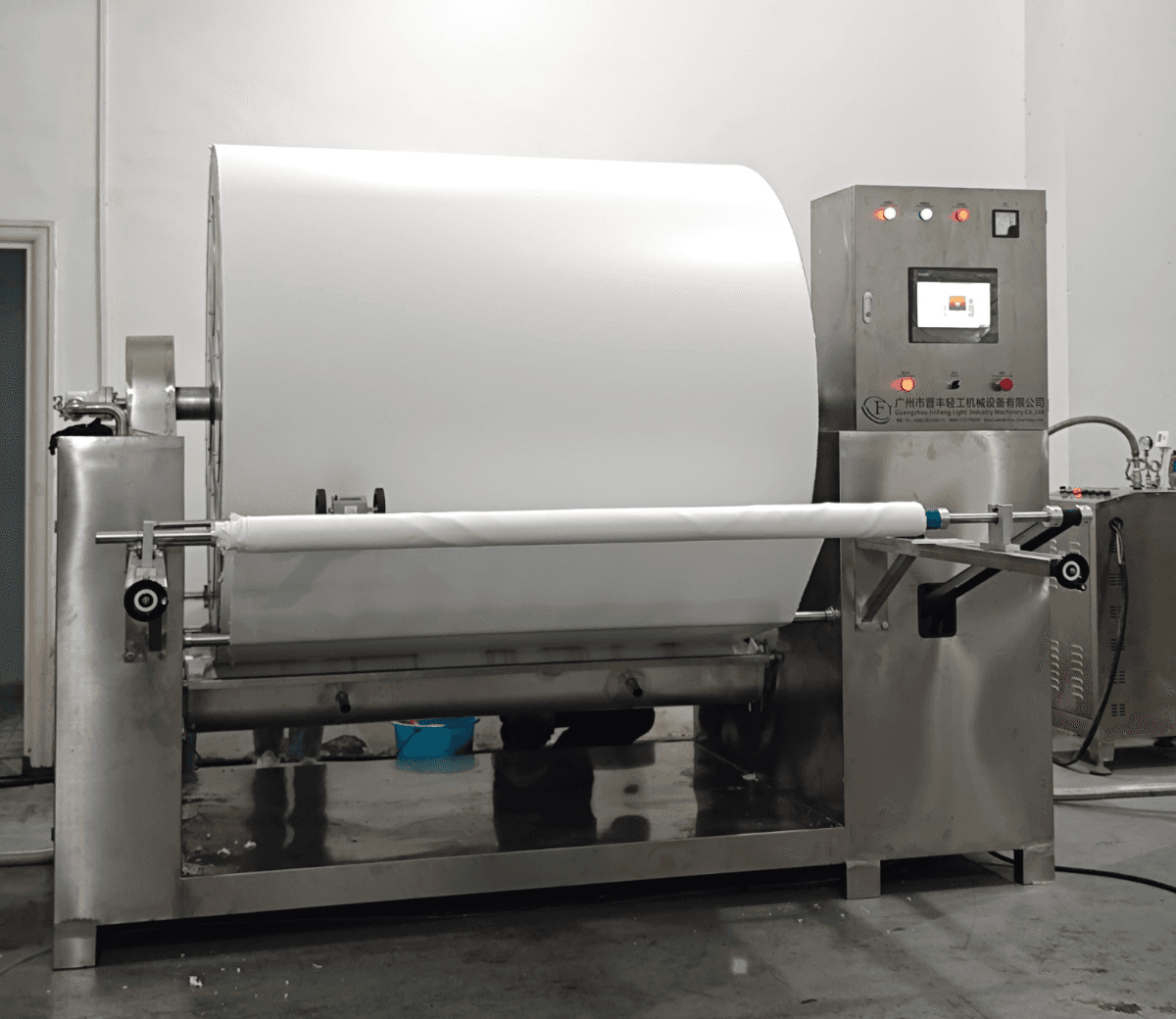 Coach explaining stuff to an athlete