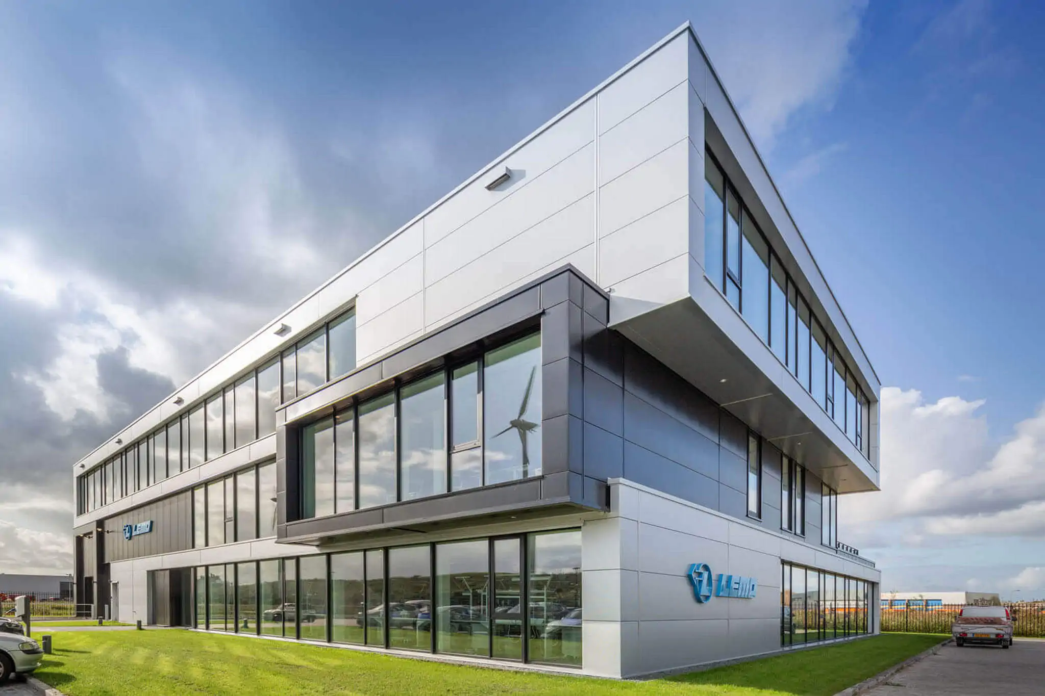 Nieuwe kantoorinrichting Bavinckhouse door Perla