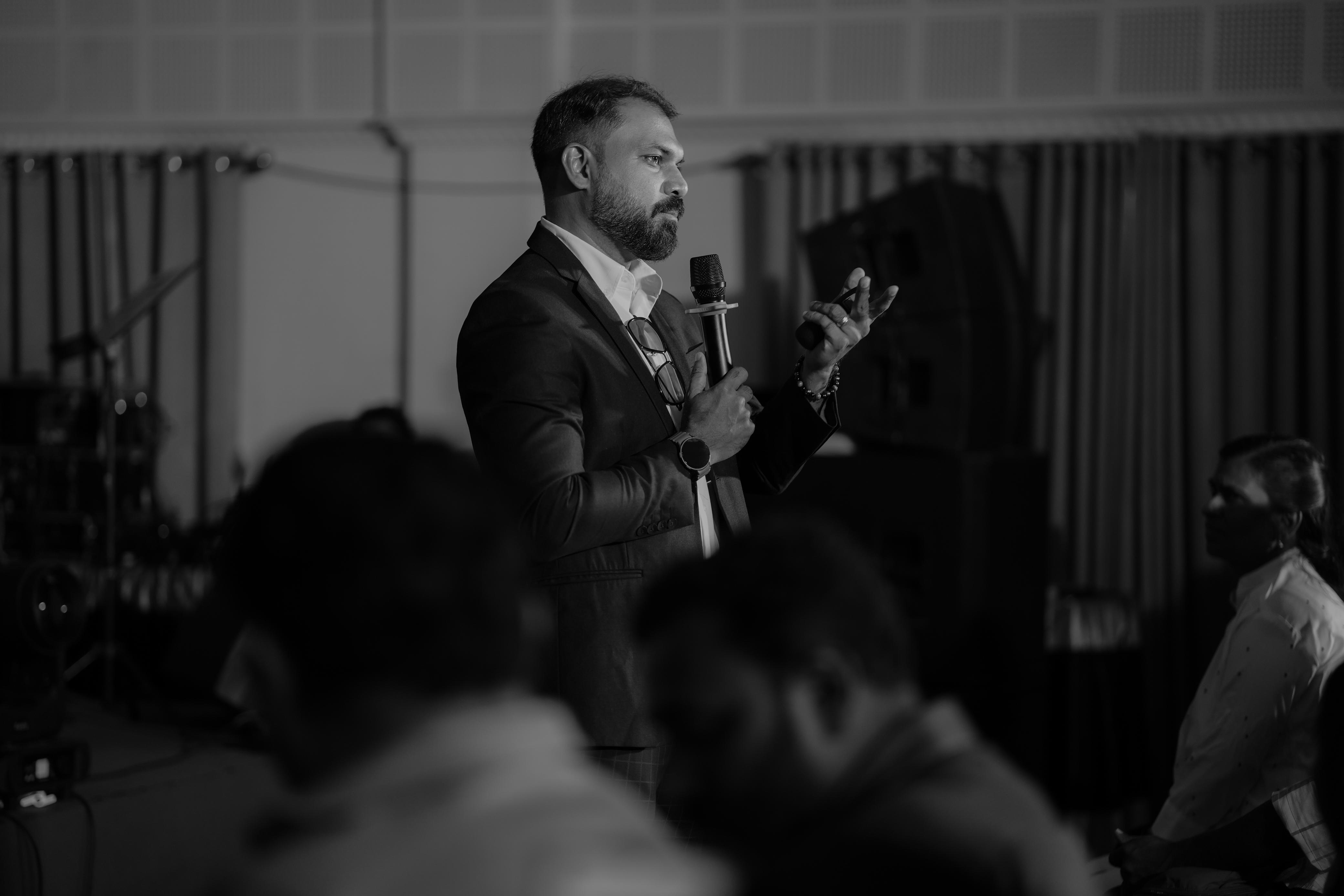 Service Photo Real Mehedi Free Framer Template Photography