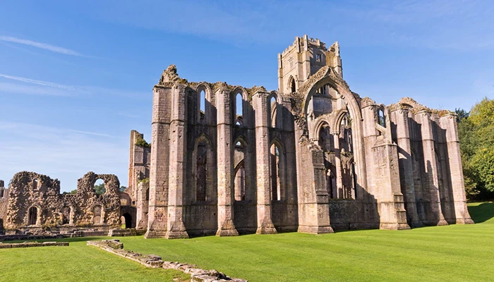 Beautifl bright day at Fountains Abbey england