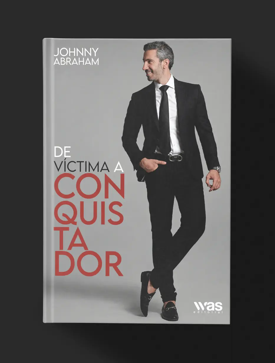 Portada de Víctima a conquistador de Johnny Abraham.