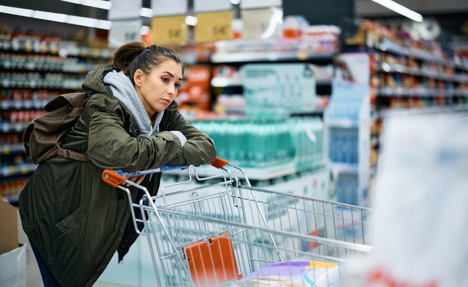 83% dos brasileiros acreditam que os preços nos supermercados continuarão altos 