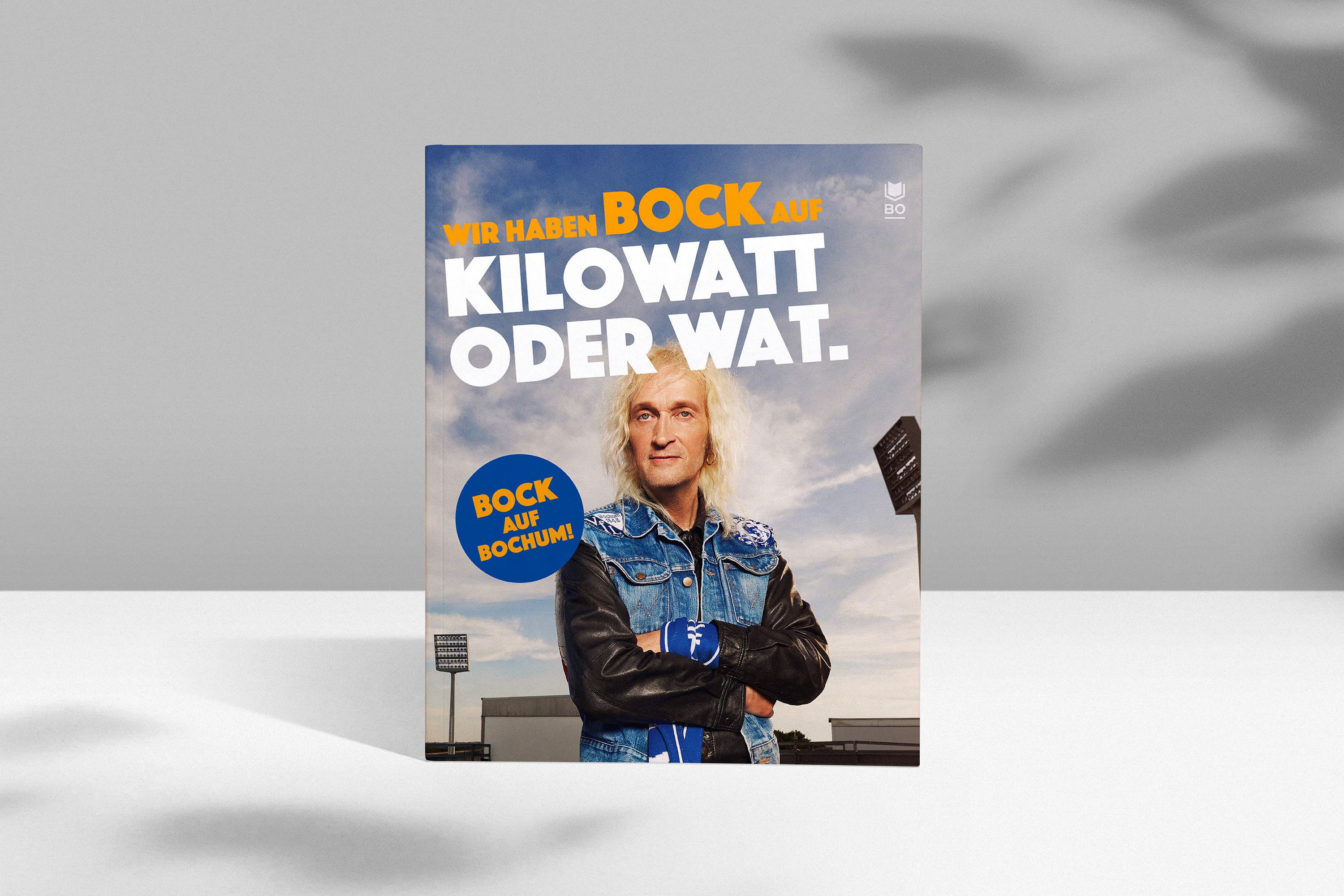 Zeitschrift mit dem Kampagnenmotiv auf dem Titel "Kilowatt oder wat."