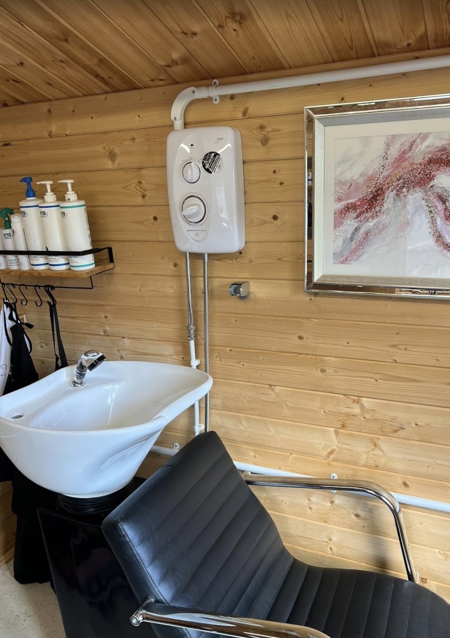 Chair and sink in Daisy's home salon