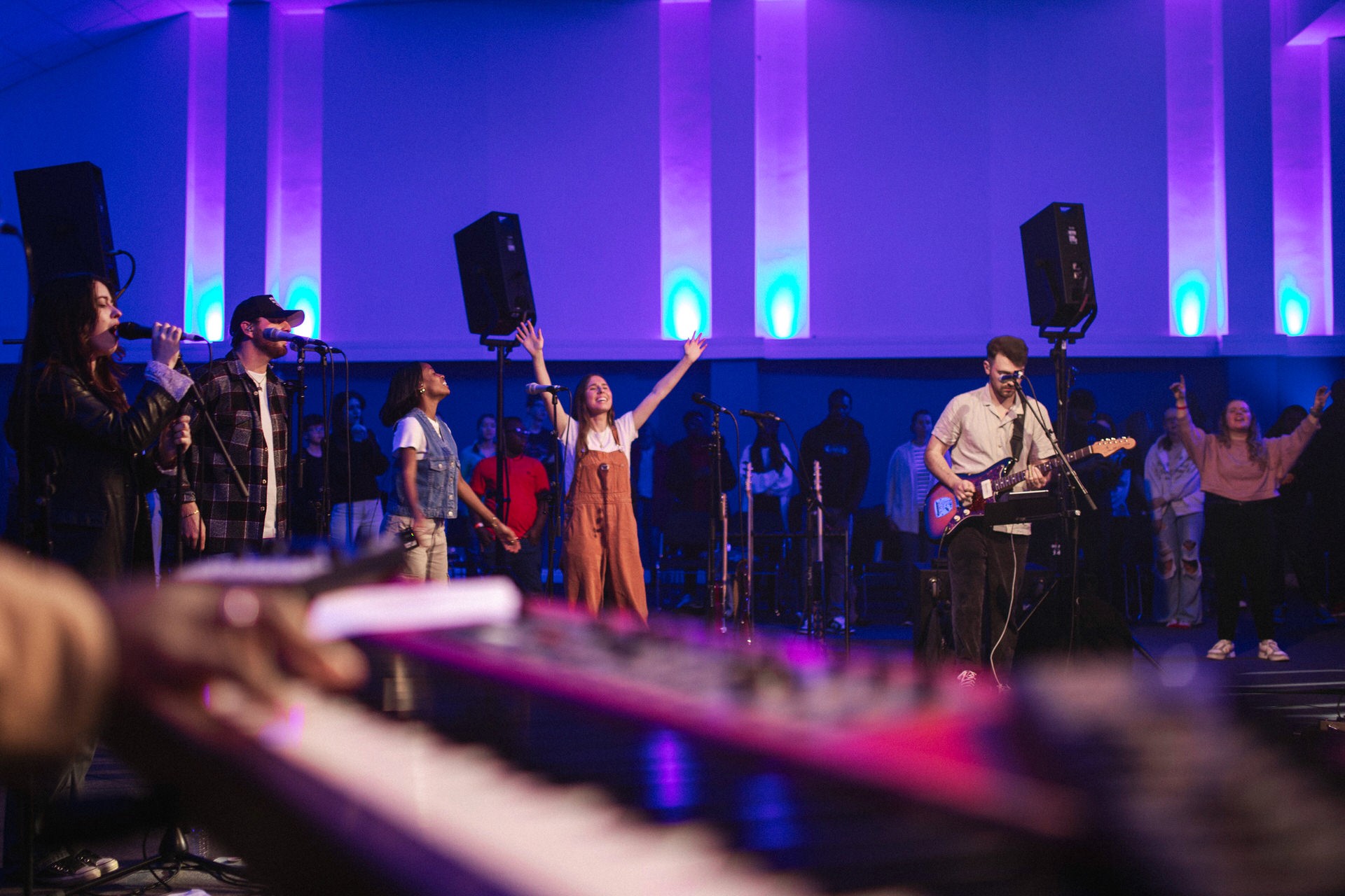 Worship with Elle Limebear