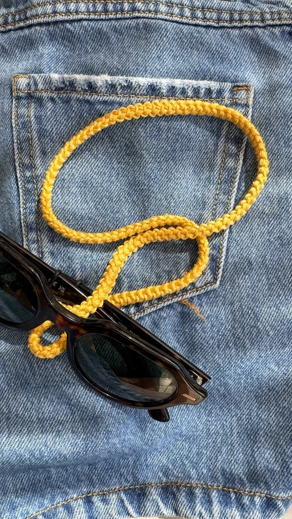 Cordon de lunettes en crochet jaune Panade