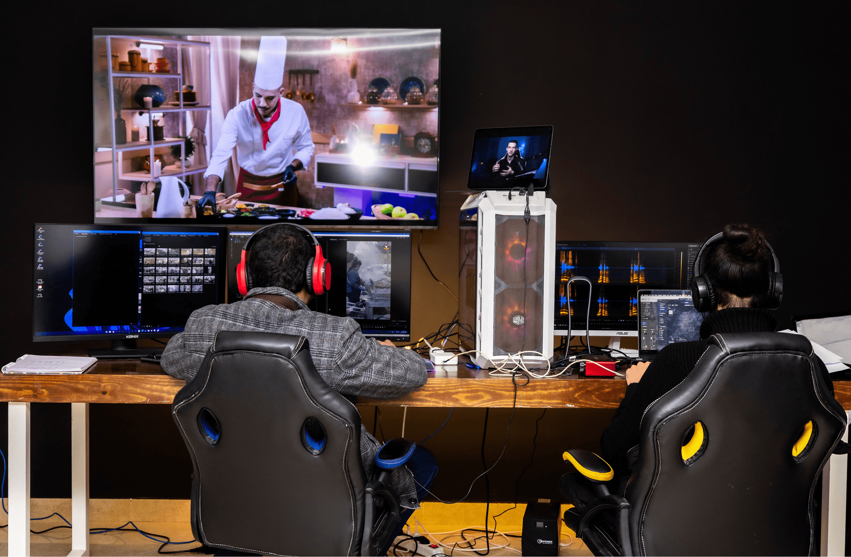 black and gray camera tripod