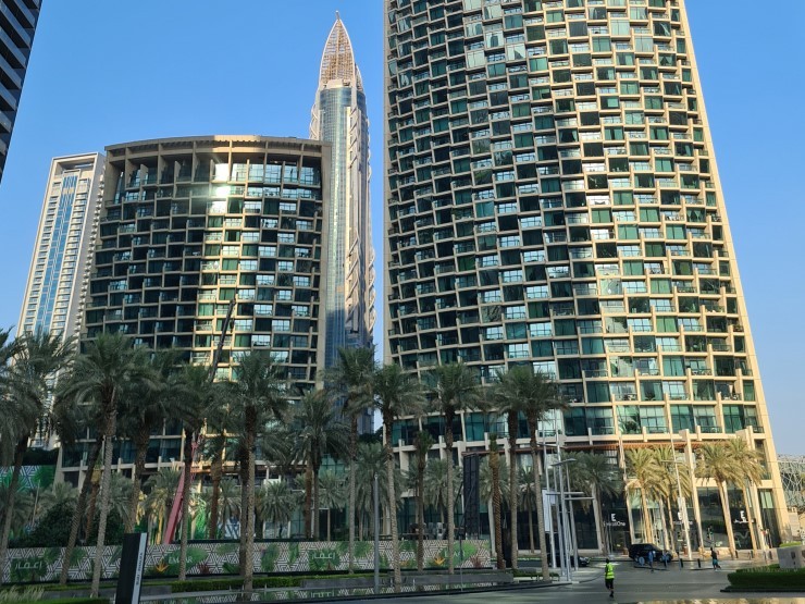 Professional rendering of Burj Vista Tower 1. Invest in Dubai real estate with our expert property advisors.