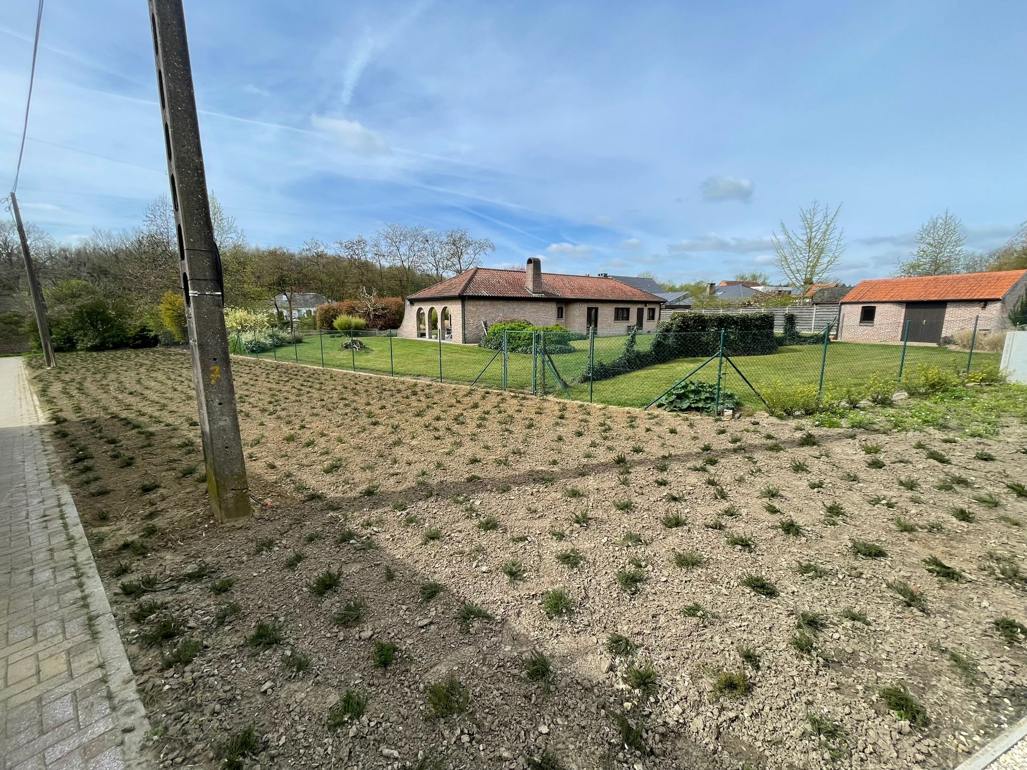 Grondwerken en voorbereiding — Tuinaanleg in Haacht, gerealiseerd door Wilmaerts Tuinaanleg