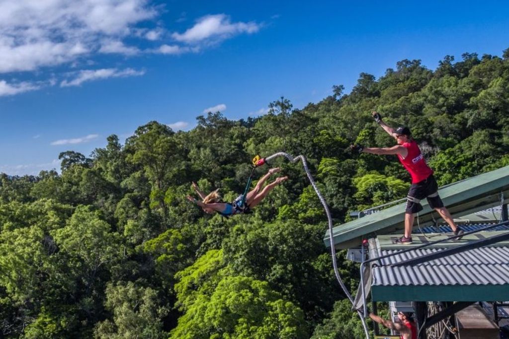 Sky Park Cairns bungee jump