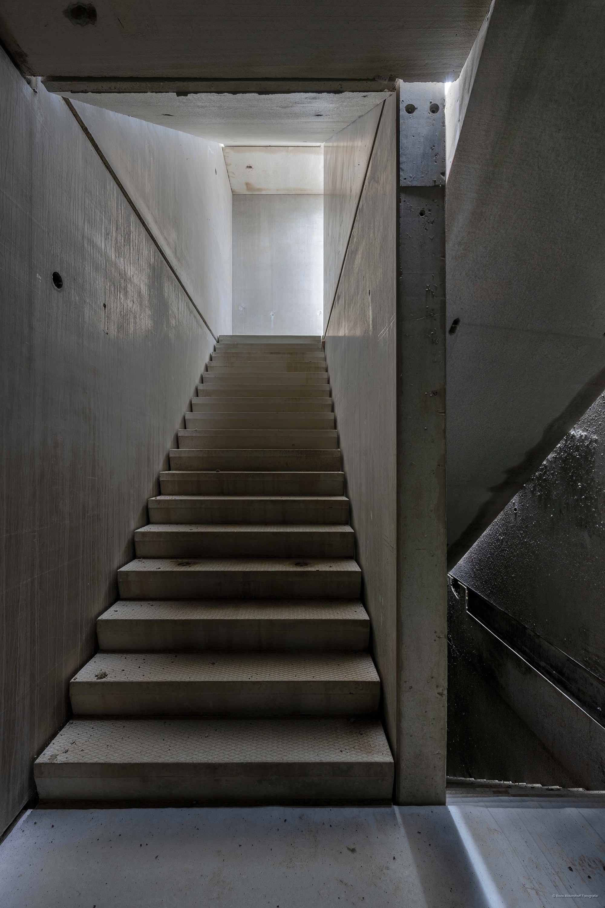 Raw concrete 02 | foto op Hahnemuhle fine art papier | 60 x 90 cm