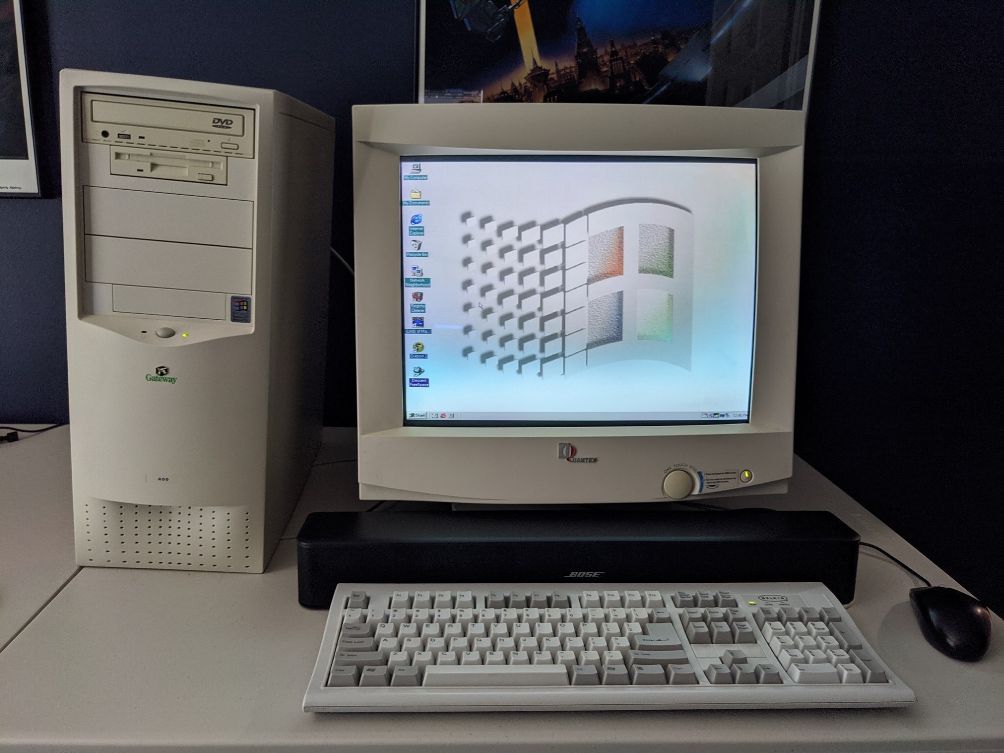 pentium 2 con screen di windows 95