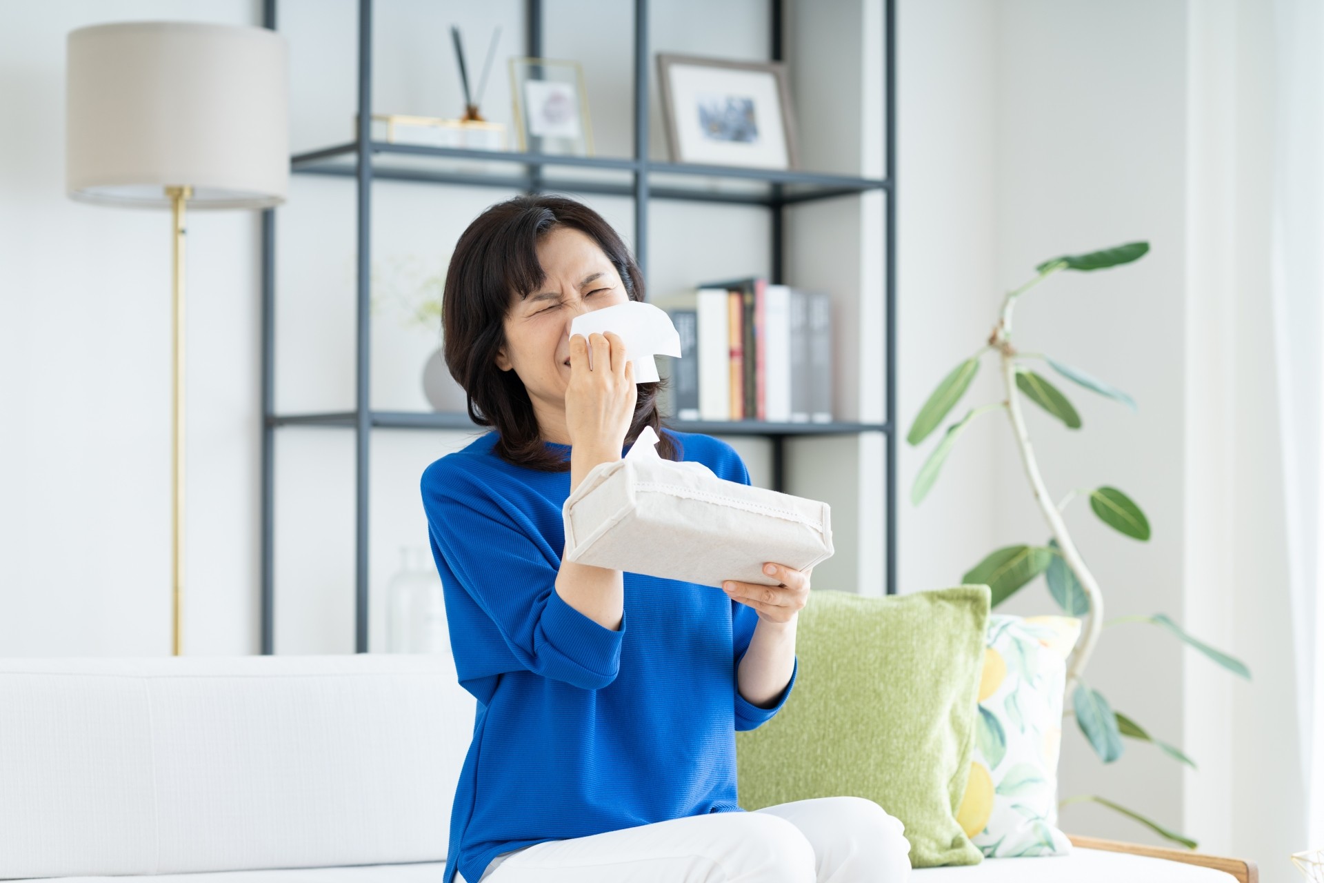 2026年花粉シーズンに花粉症症状が悪化した女性