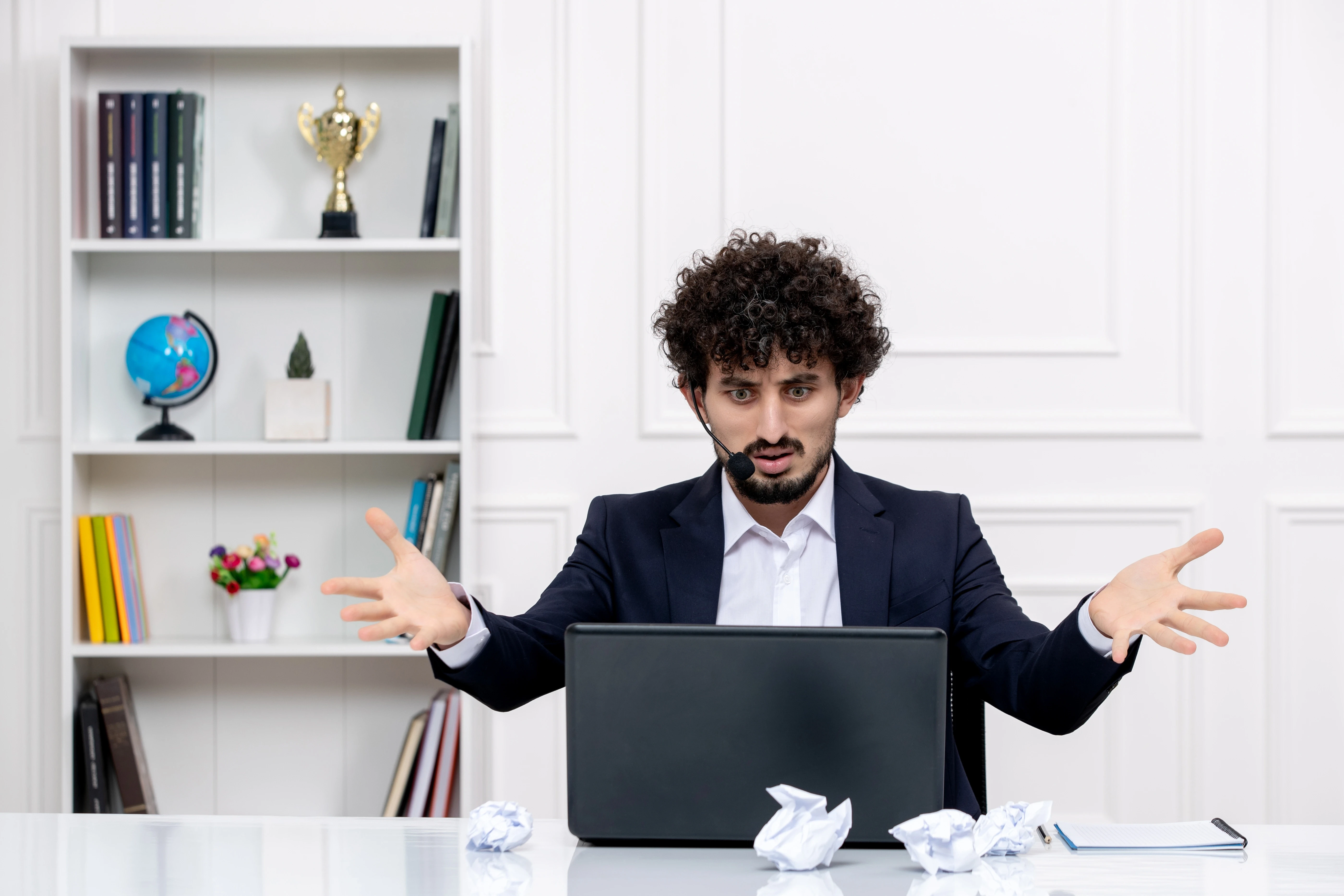 Freelancer vs Agency for Meta Ads