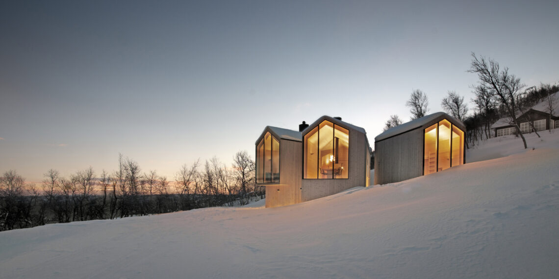 Split View Mountain Lodge by Reiulf Ramstad Arkitekter, Geilo, Norway