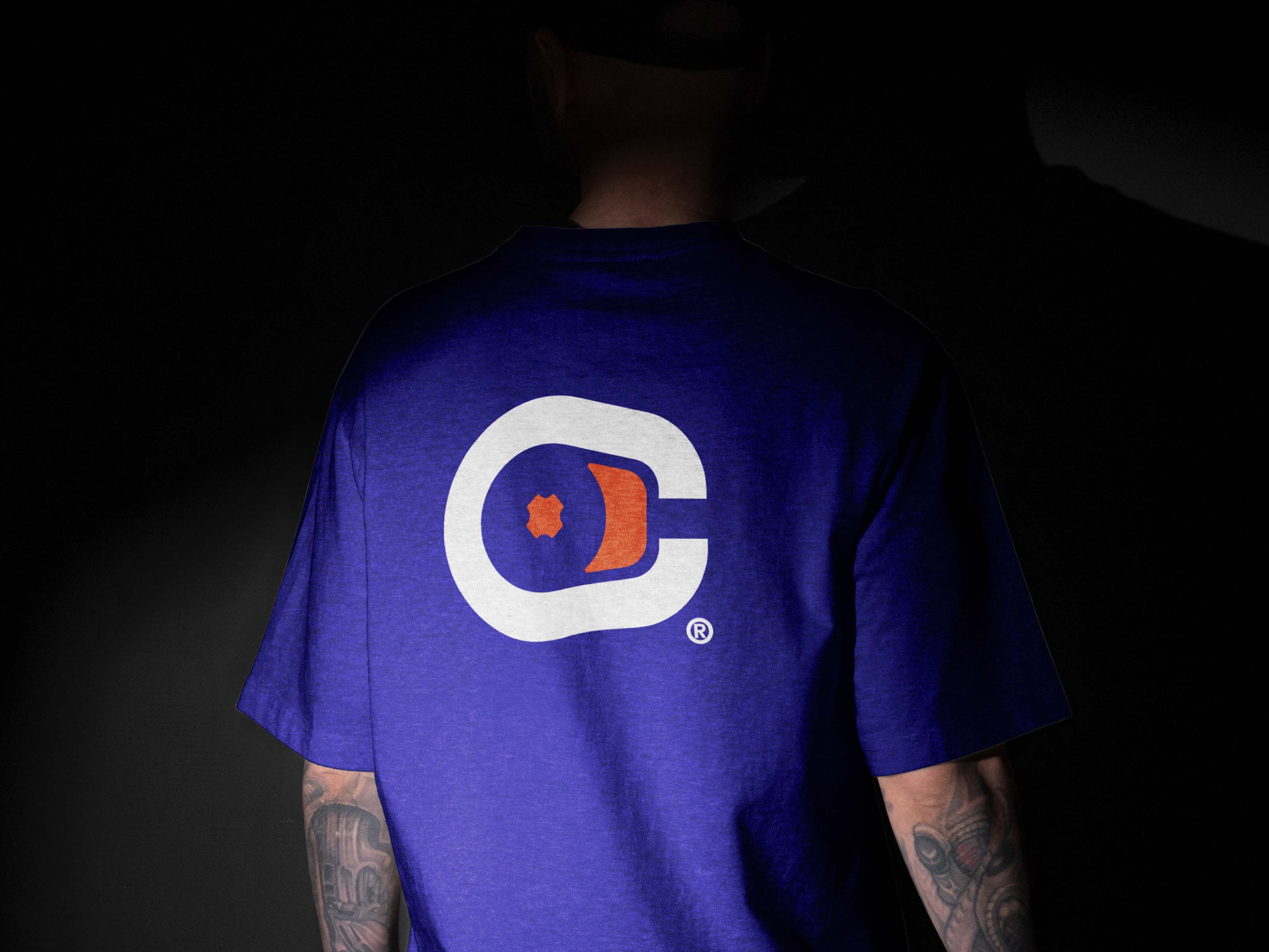 Diseño gráfico y branding para CAPZ – Lagom Studio, especialistas en marcas streetwear en Latam.