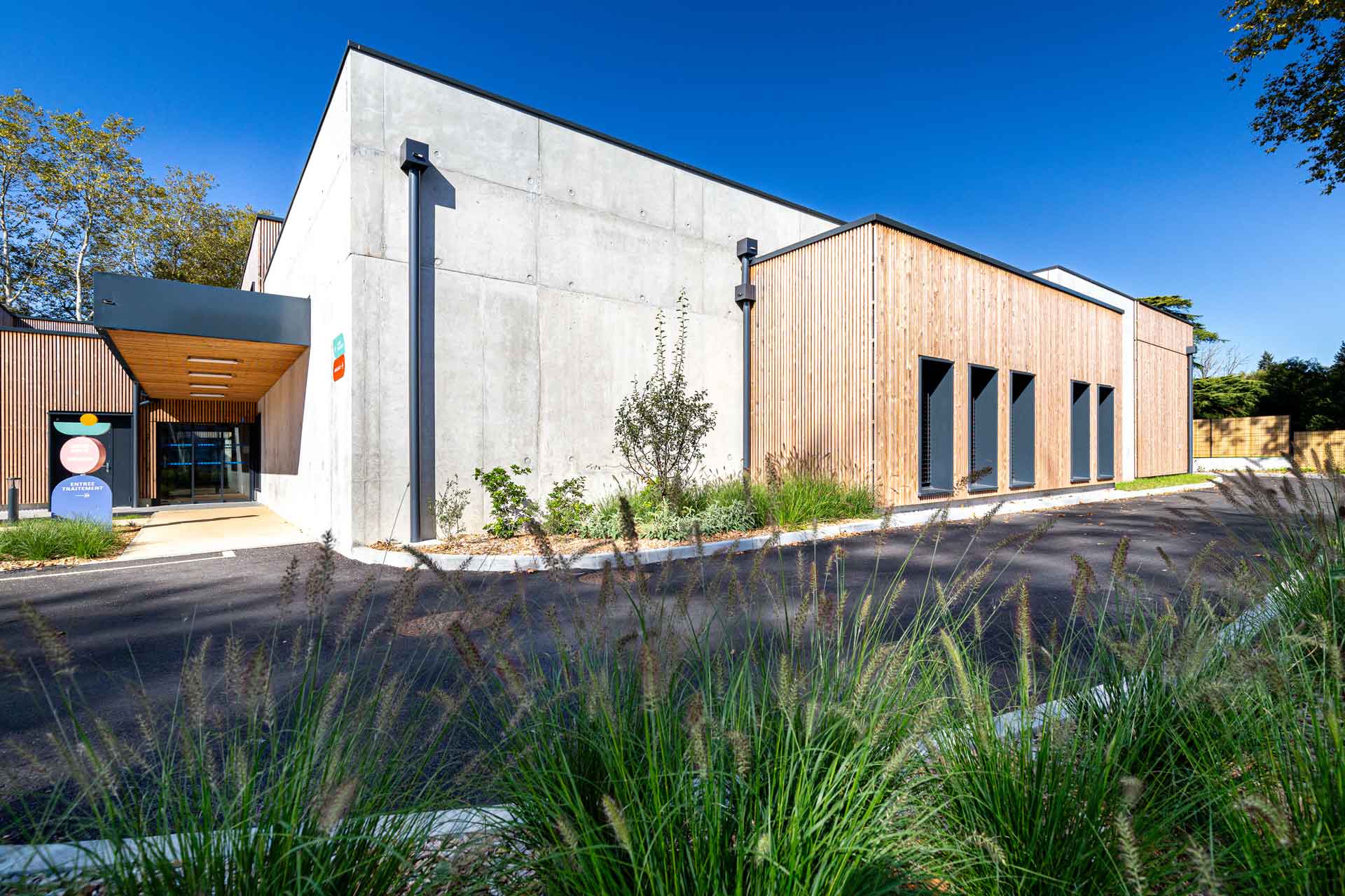 centre radiotherapie oncologie bayonne medical tam architecture 8