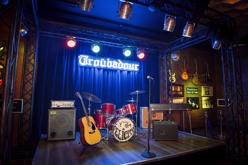 Trouabadour VIP lounge stage