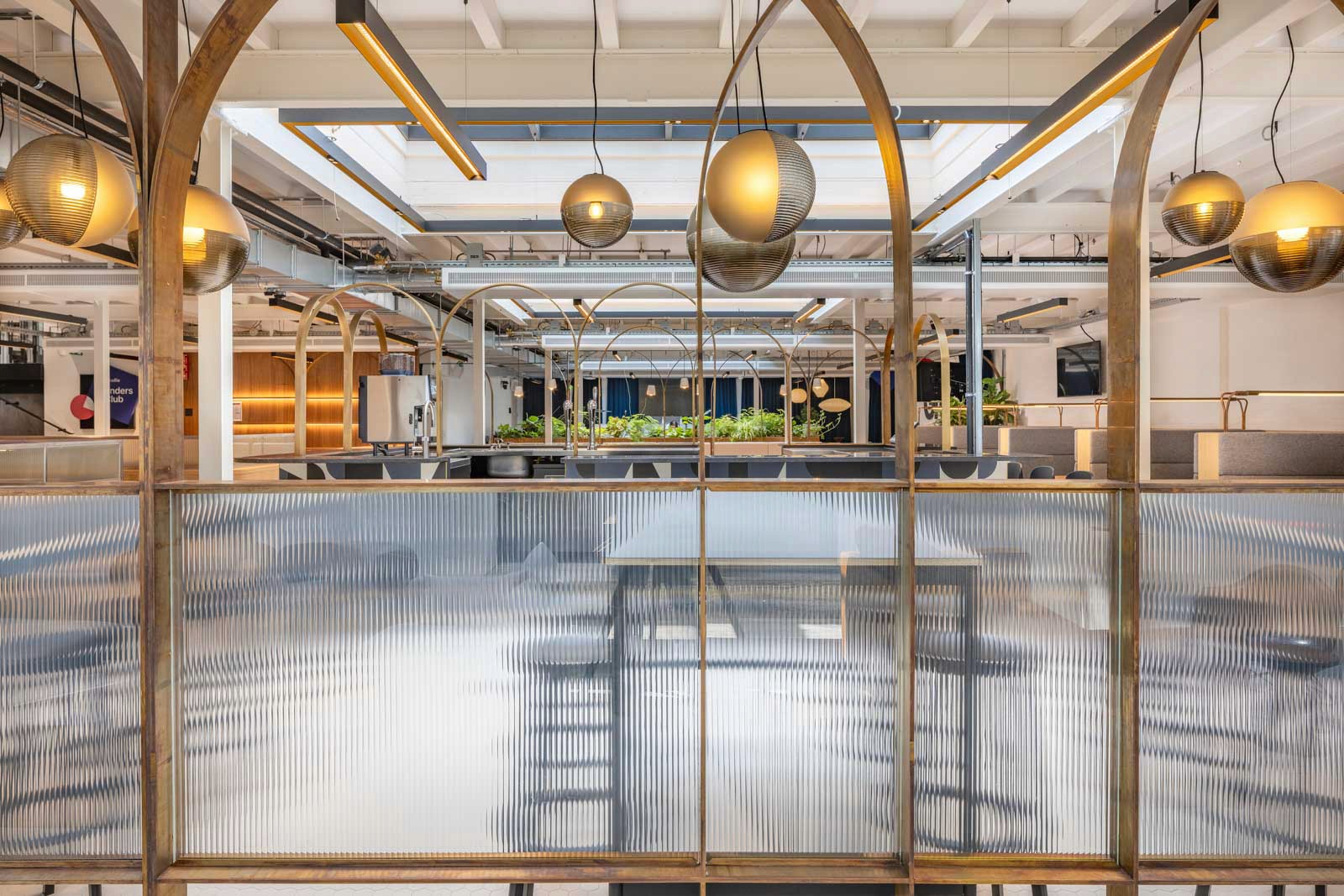 Mollie Payments founders club flexible brass arches by Positive Space