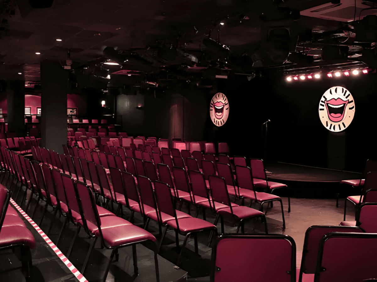 Komediakauppa Lontoo Auditorio