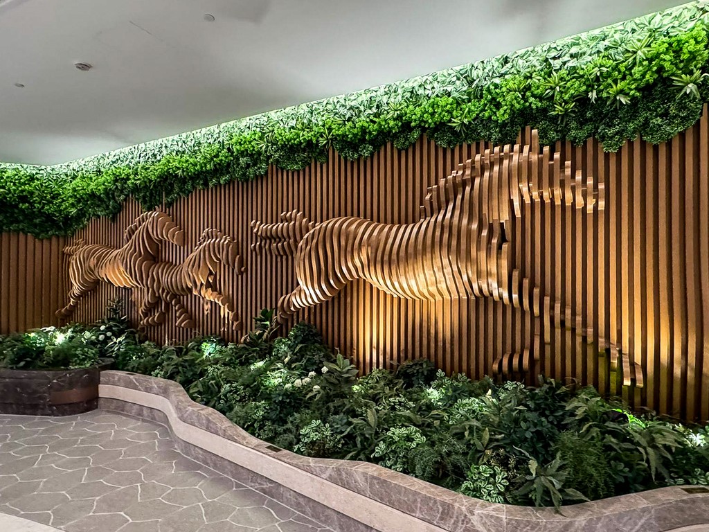 Sha Tin Racecourse Champions Connection