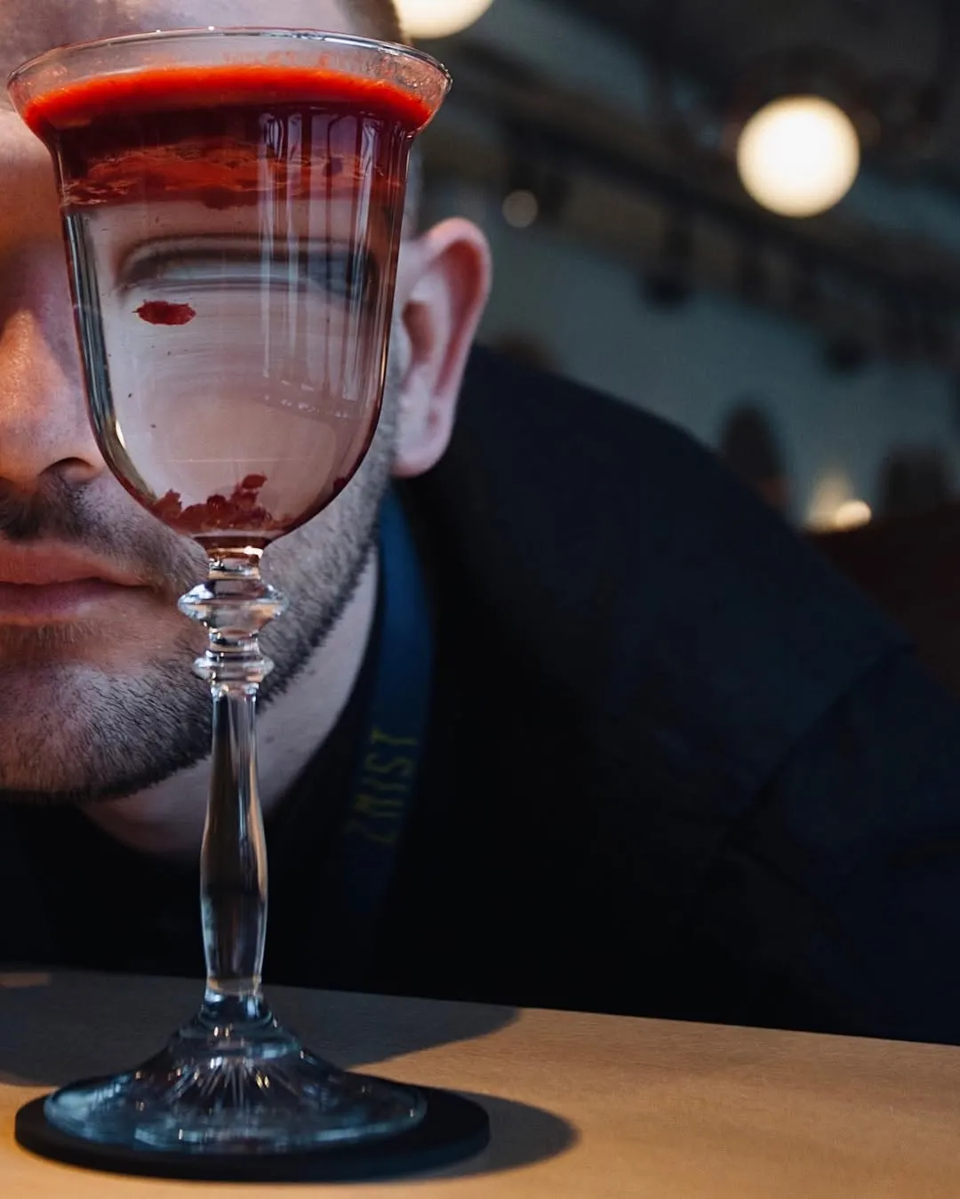 ZMIST bar