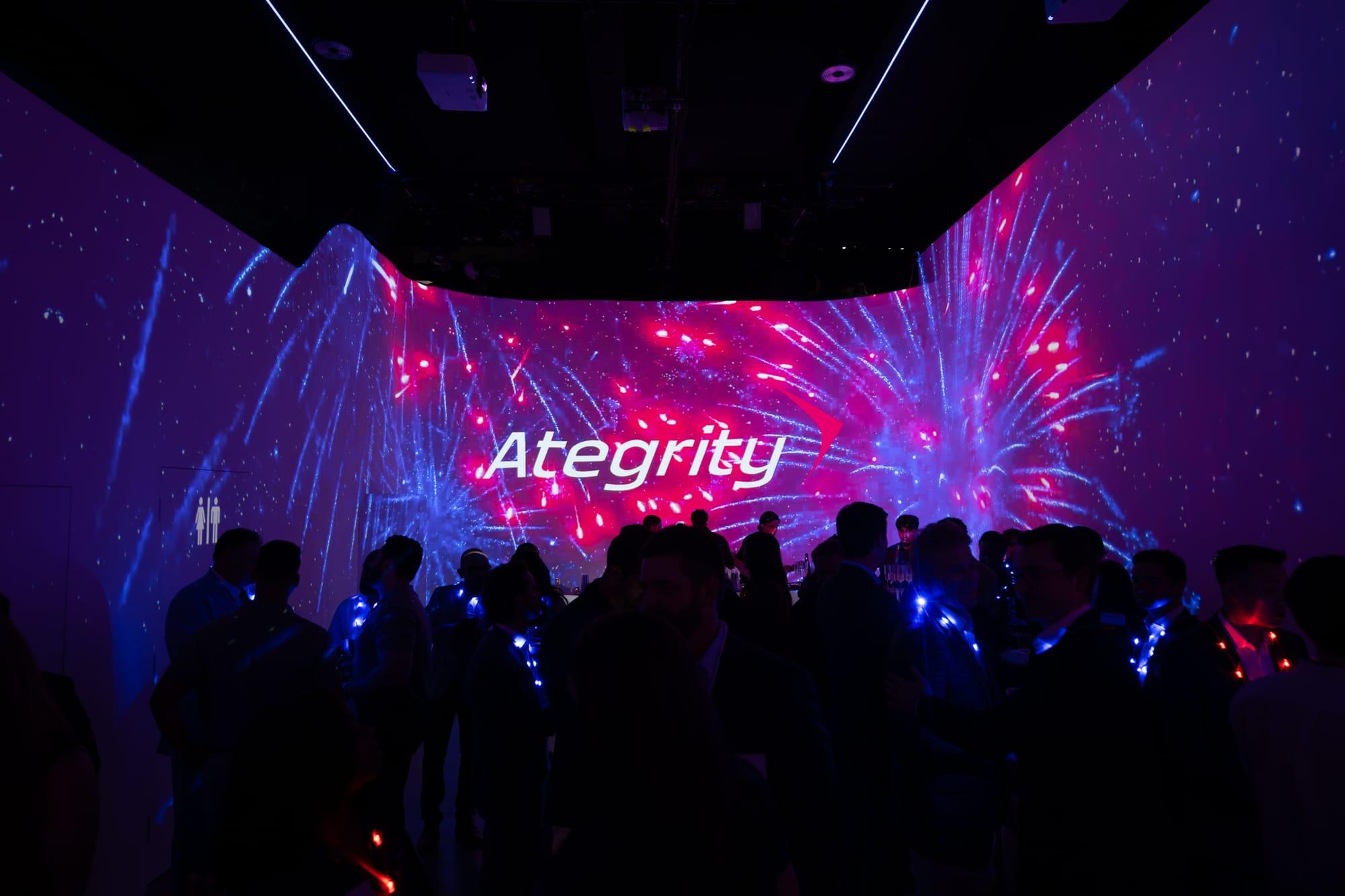 shift-midtown-corporate-networking-event-branded-projections_web