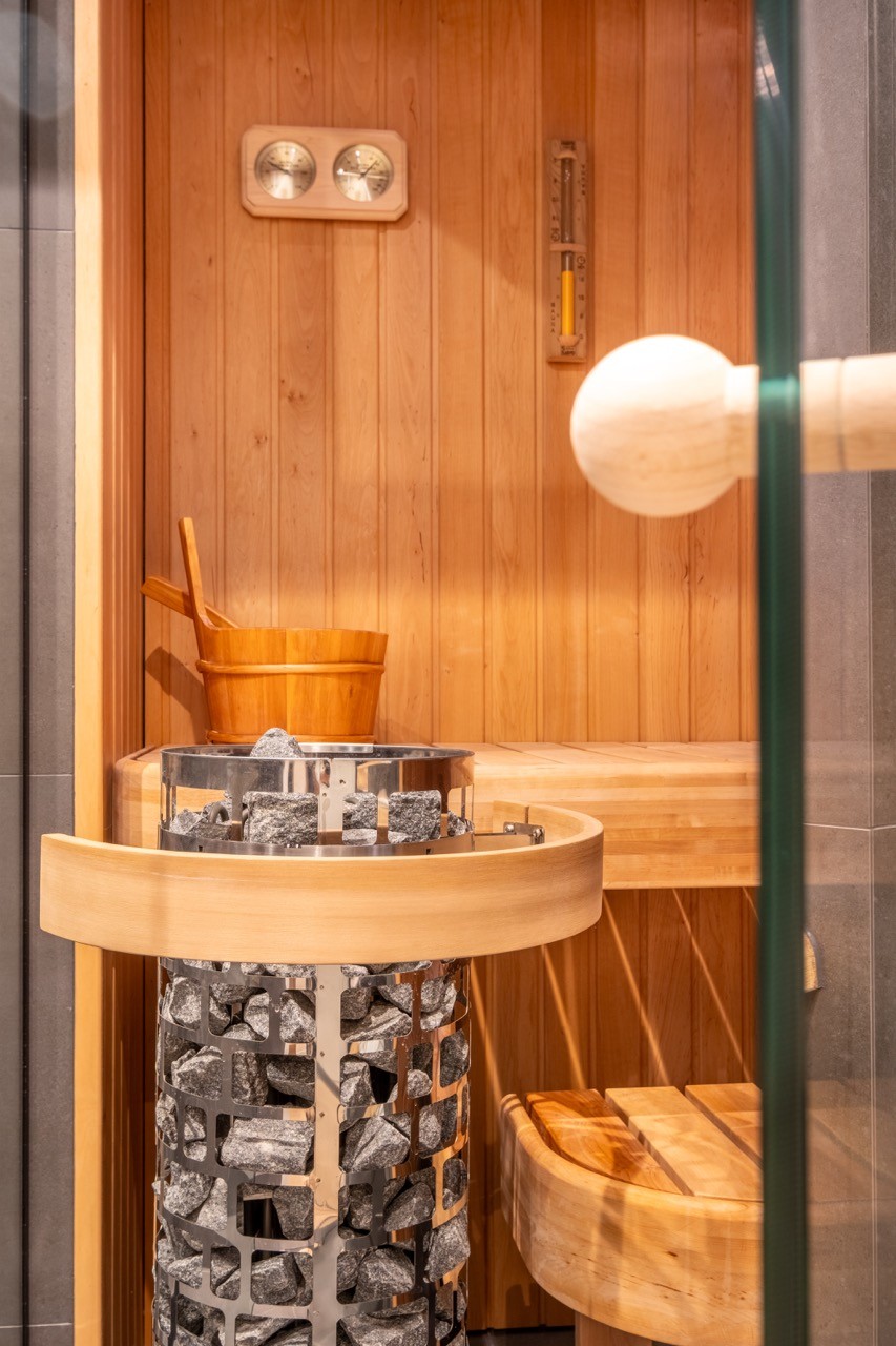 Privé sauna in suite van Hotel Four Stories in Scheveningen