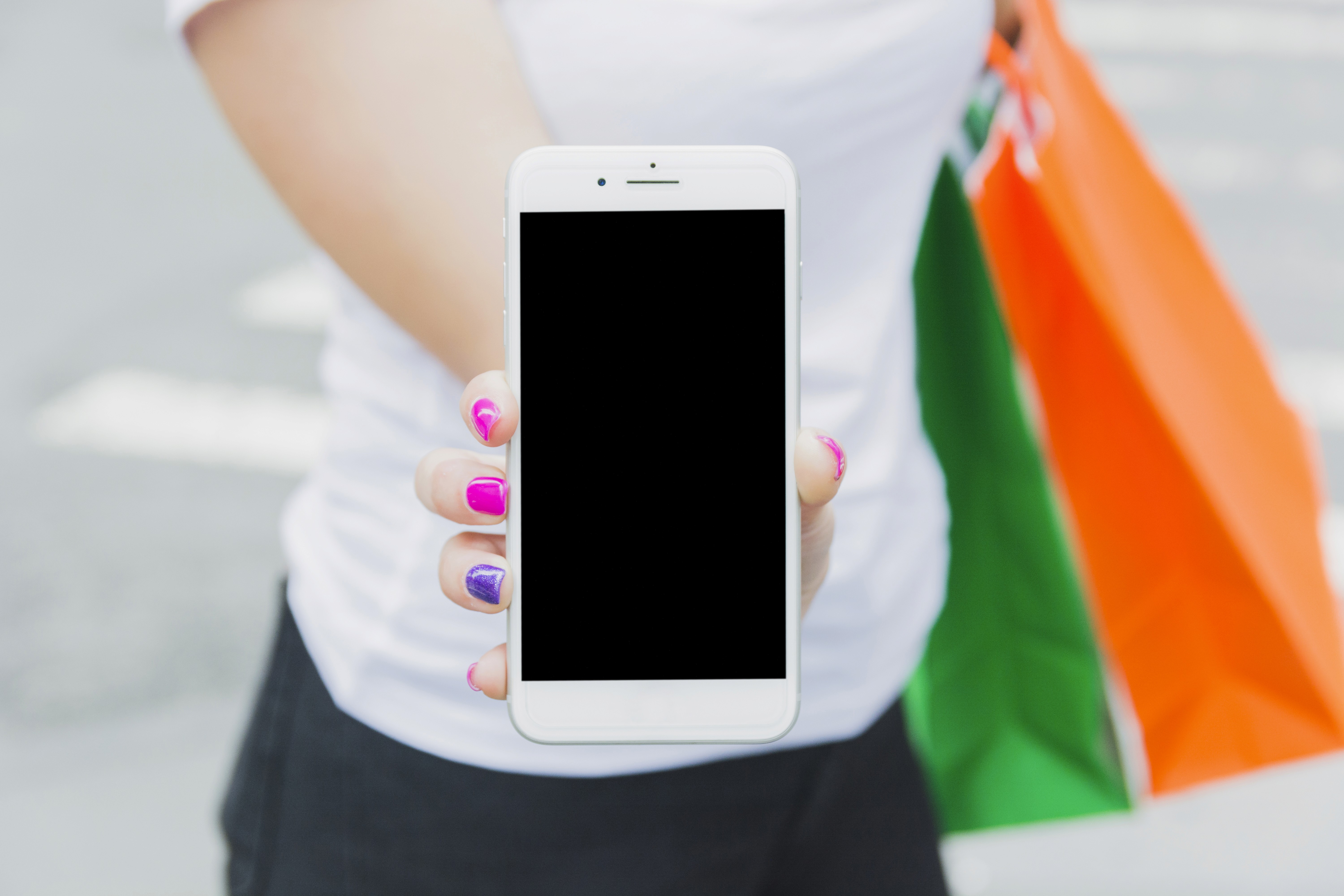 WhatsApp chatbot for abandoned cart recovery ecommerce