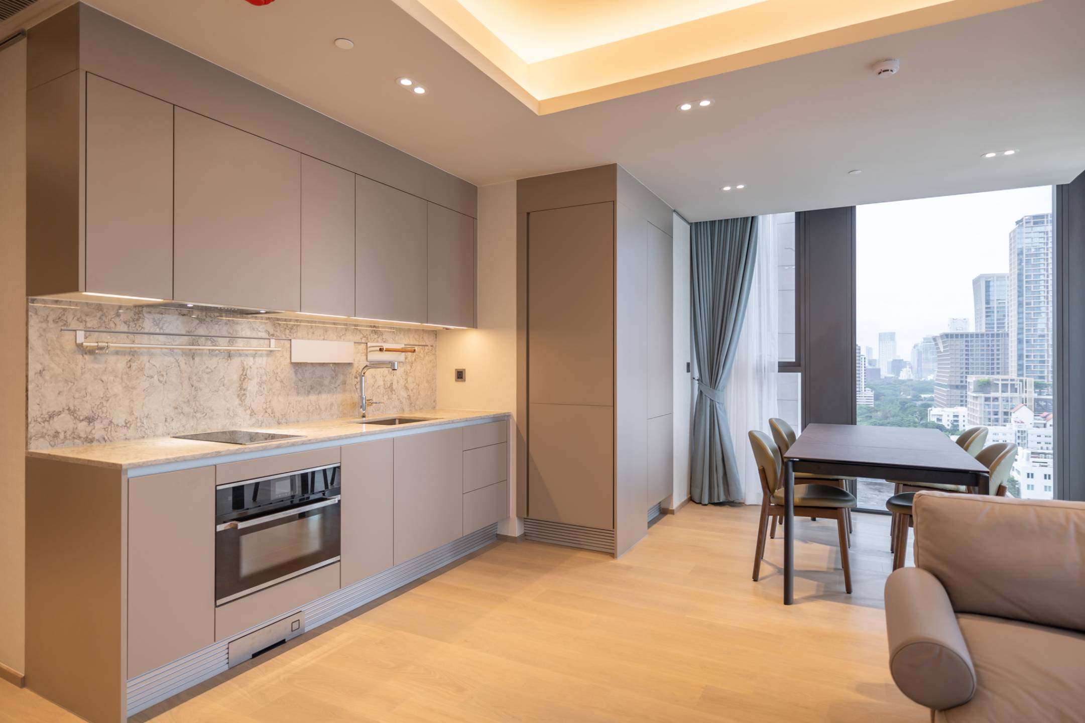 Tonson One Luxury 1 Bedroom Pet-Friendly Condo 3