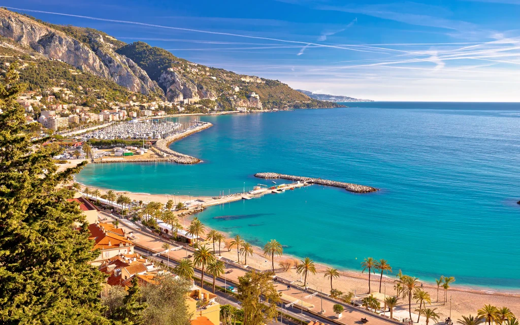 Hva med en tur over grensen for å besøke Menton i Frankrike? | Expa Travel