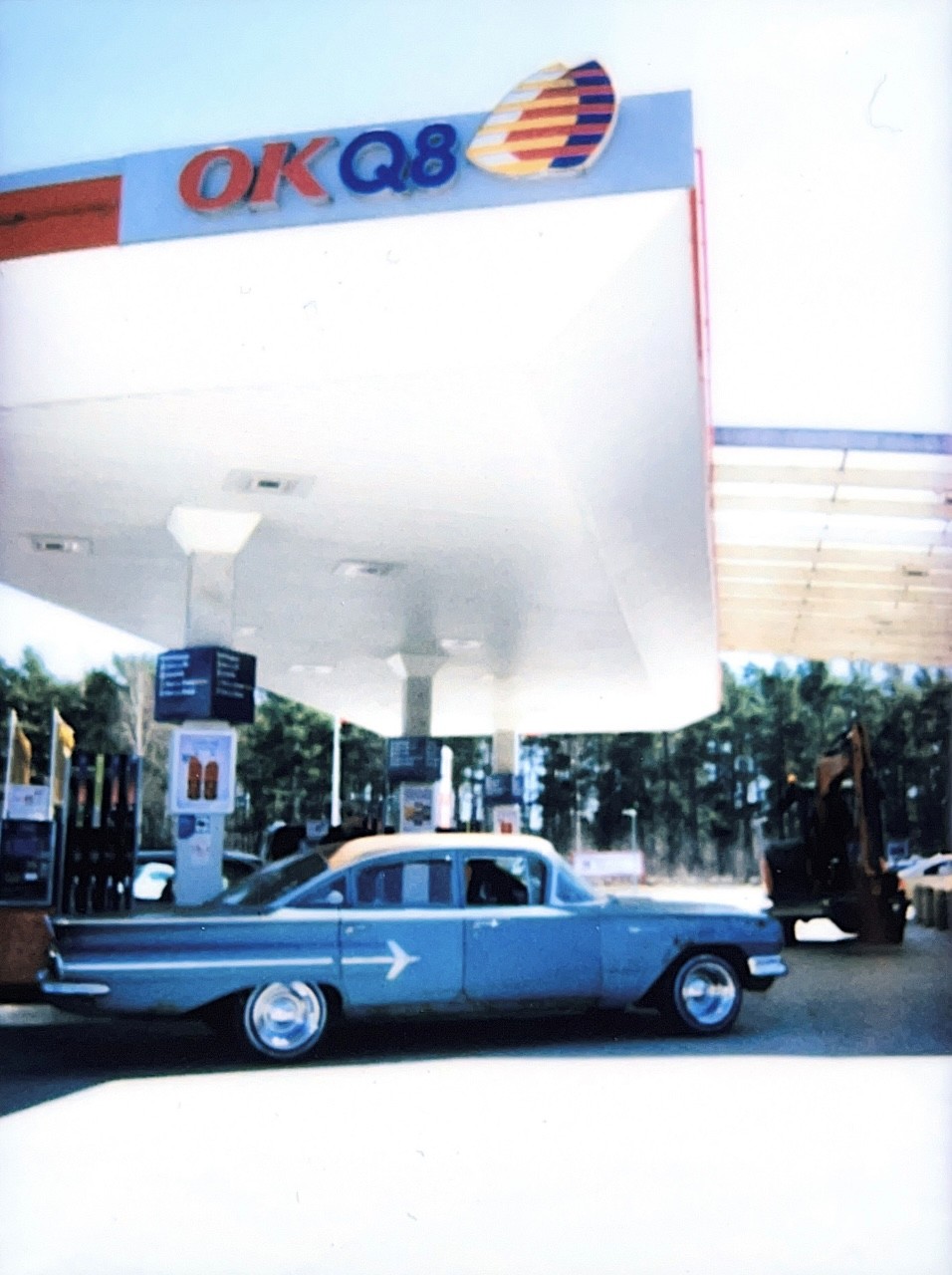 Chevolet 1960 vid macken