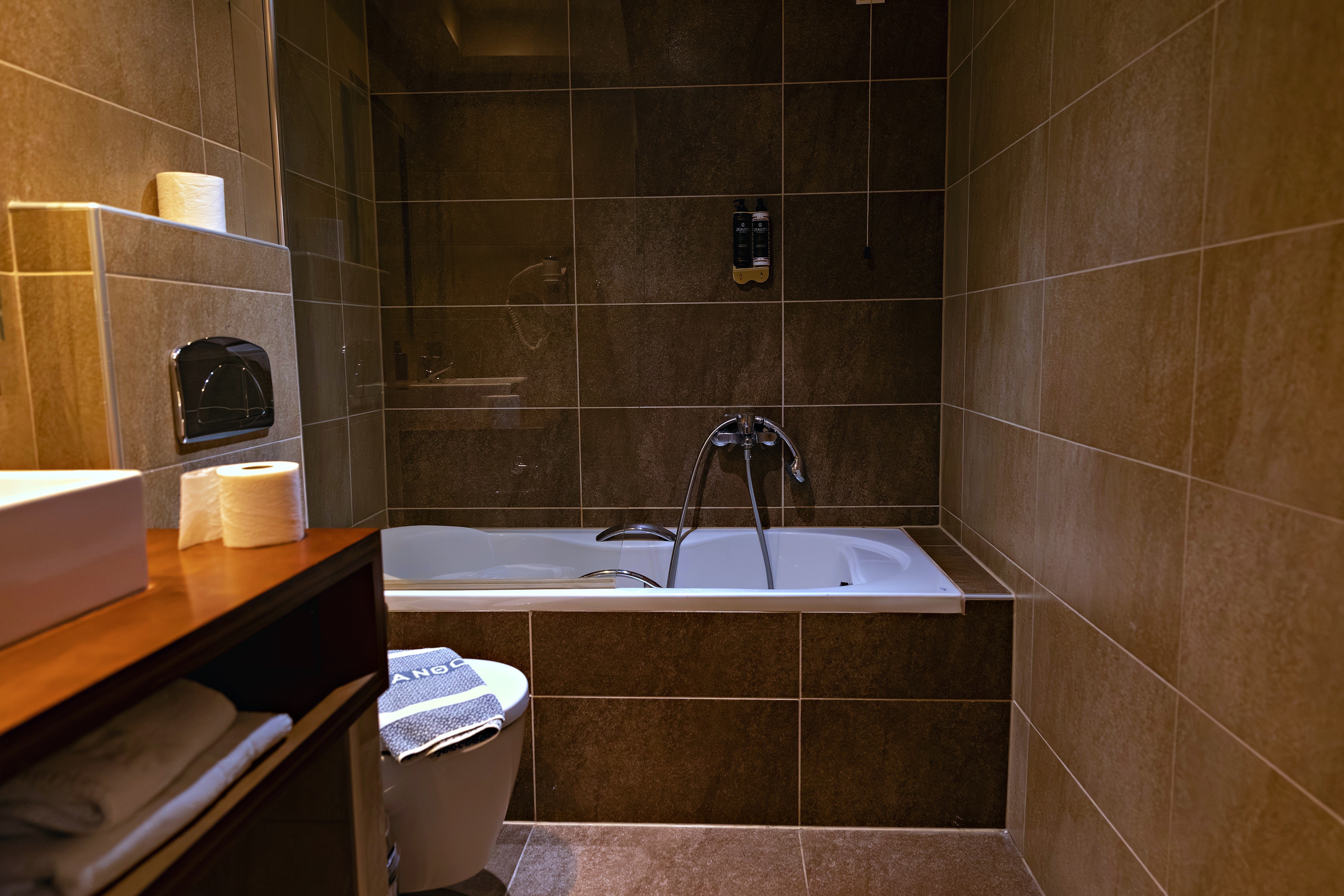Room gallery image 4