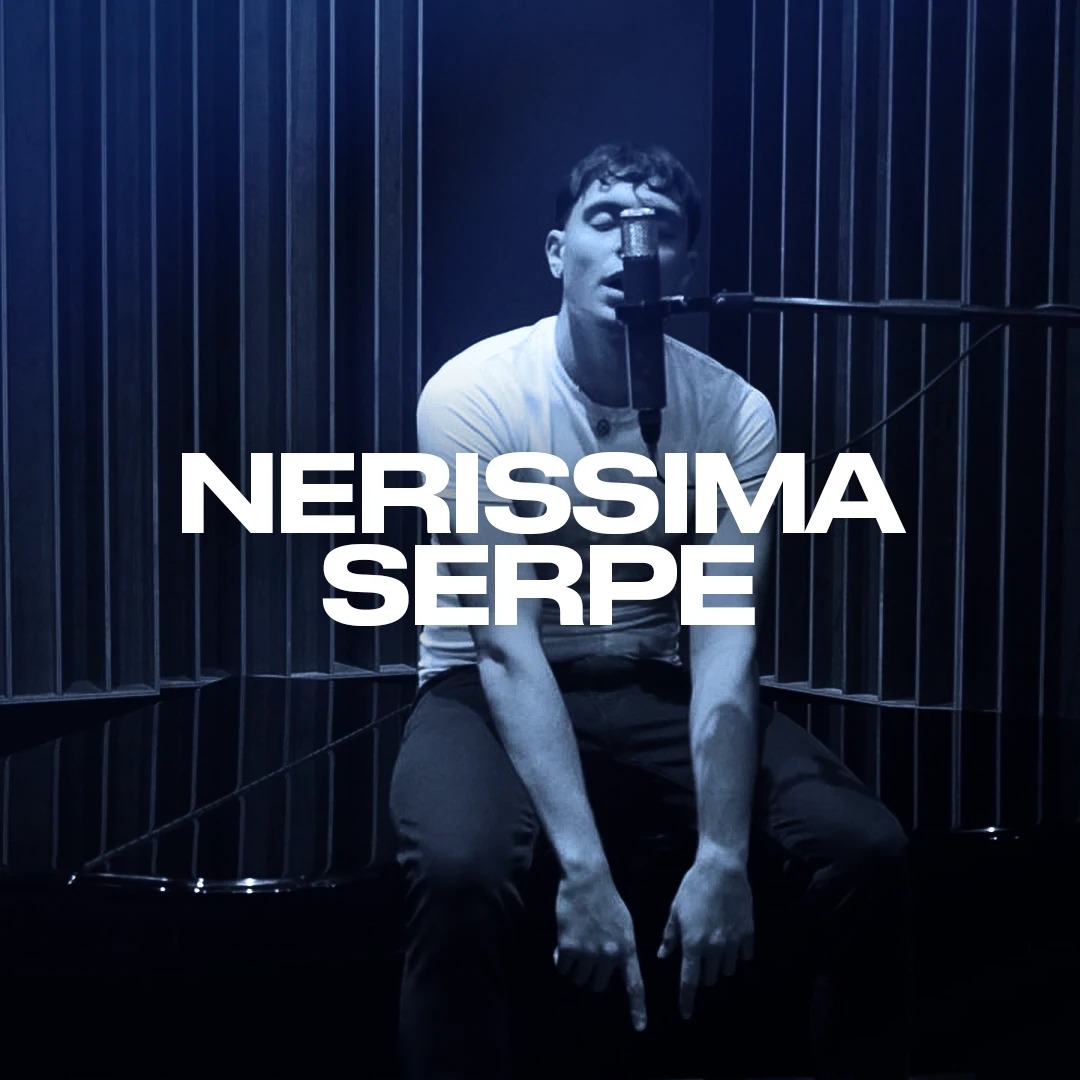 Nerissima Serpe in studio di registrazione.