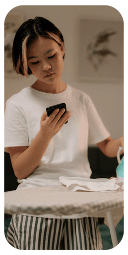 Integration performance stats for Nuvio, Klyra, and Veltix with percentage changes.