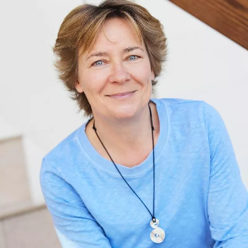 Amanda Morris, Lymphoedema Therapist and Bowen Technique Practitioner at The Good Life Therapy Centre, Exeter