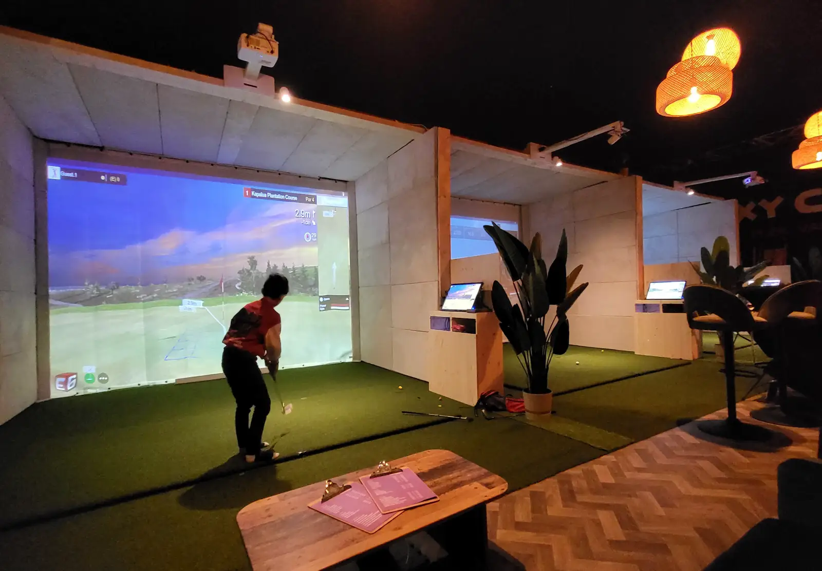 golf-simulator-bays-flightscope-indoor-golf-foreplay-groningen