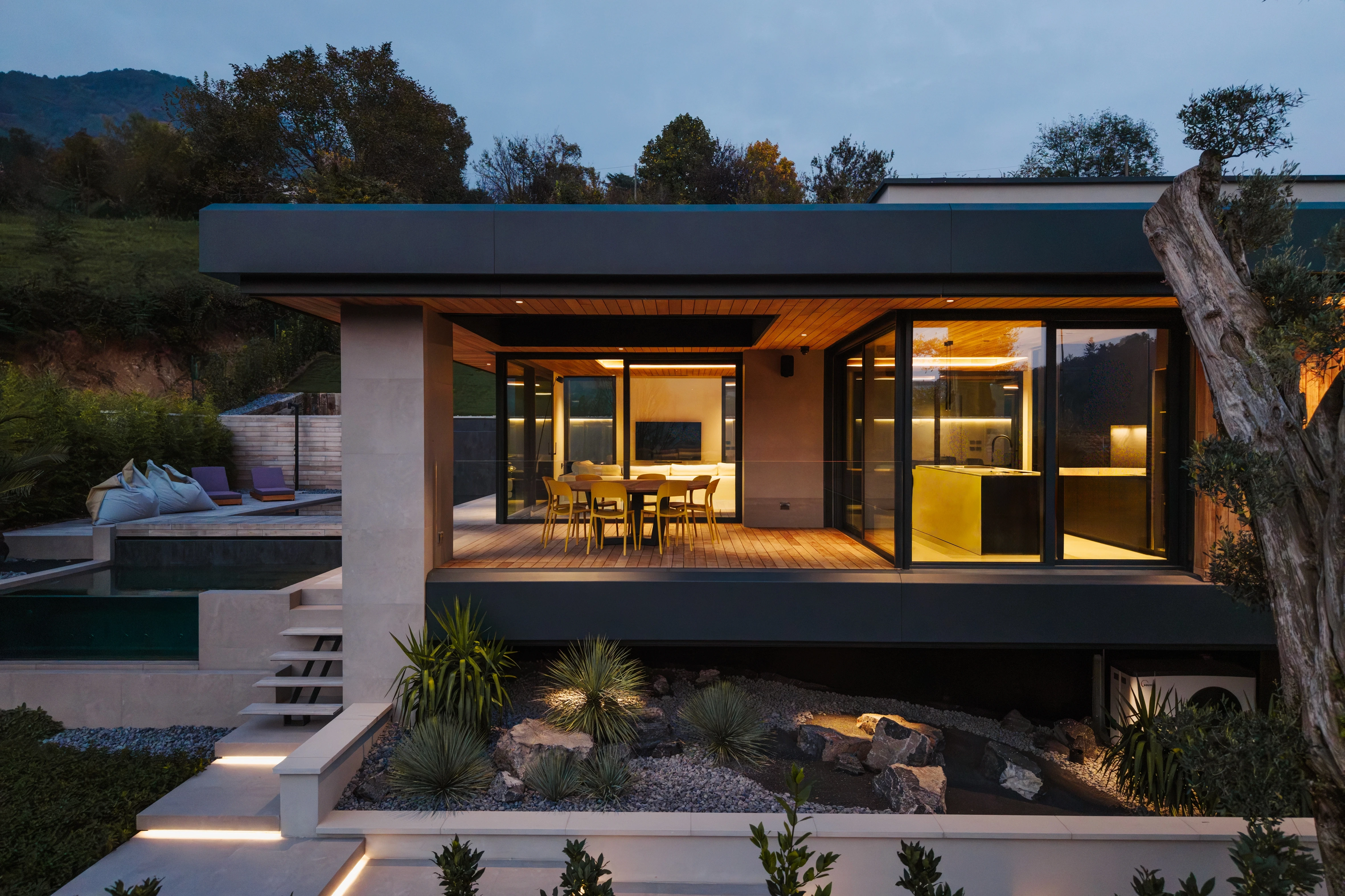 Villa with Pool in Cenate