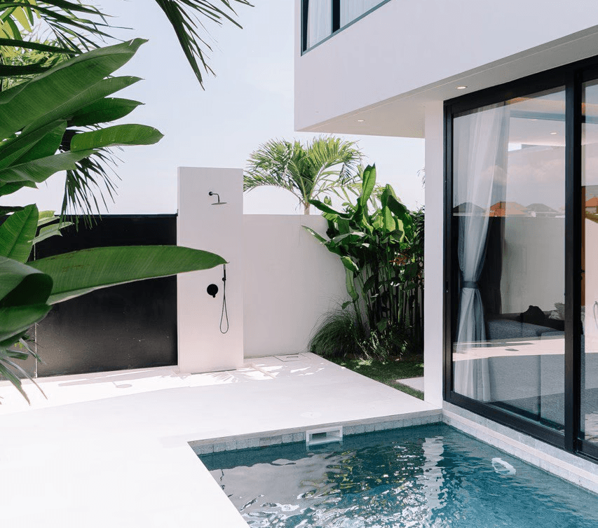 A private 2-bedroom villa with a pool in Canggu