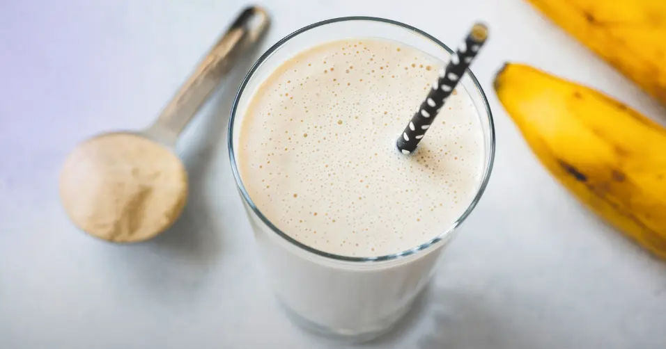 Lactose-free protein options aid muscle gain without digestive issues.